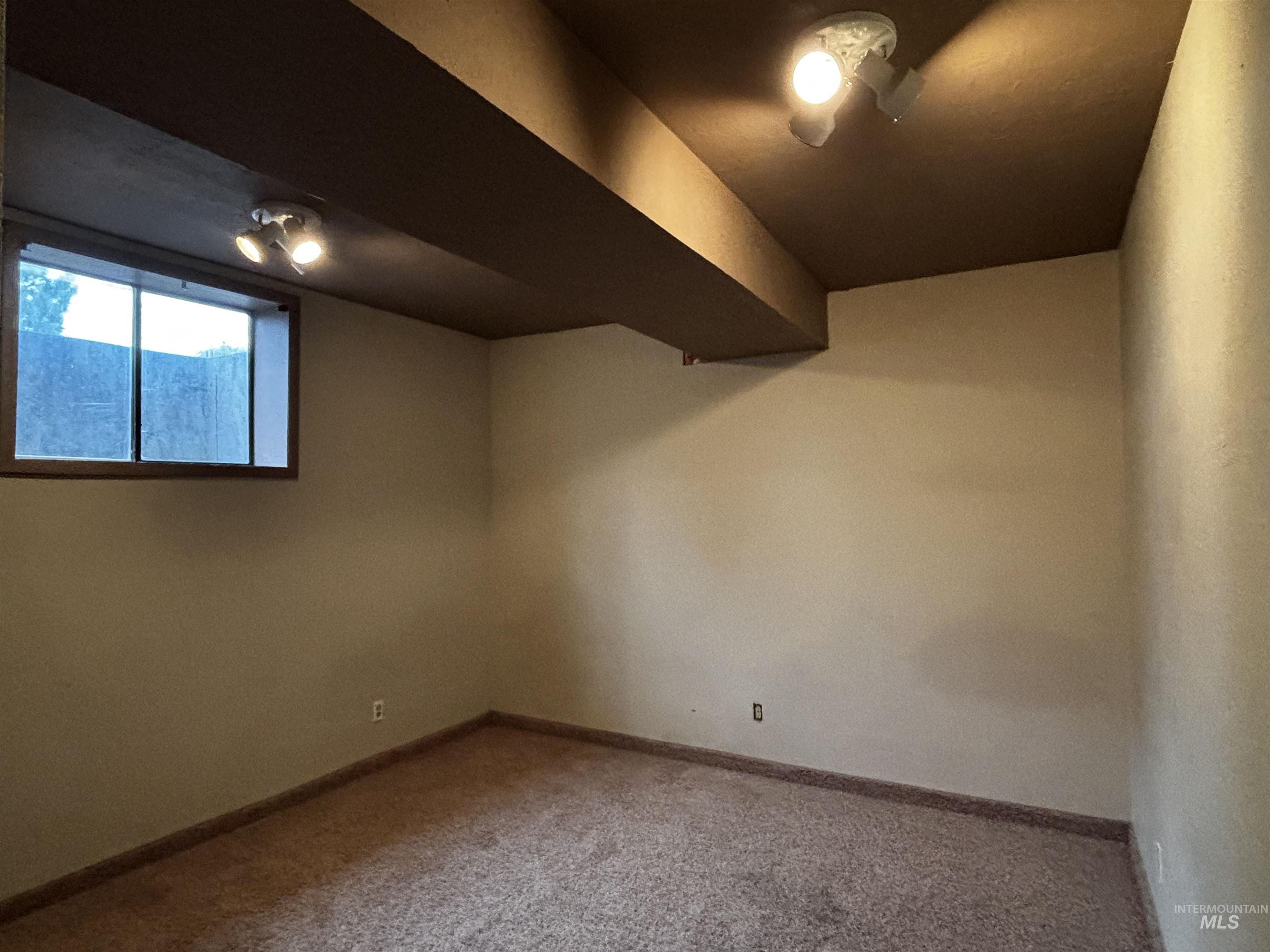 3981 N 3575 E, Kimberly, Idaho 83341, 6 Bedrooms, 4 Bathrooms, Residential For Sale, Price $1,100,000, 98975866