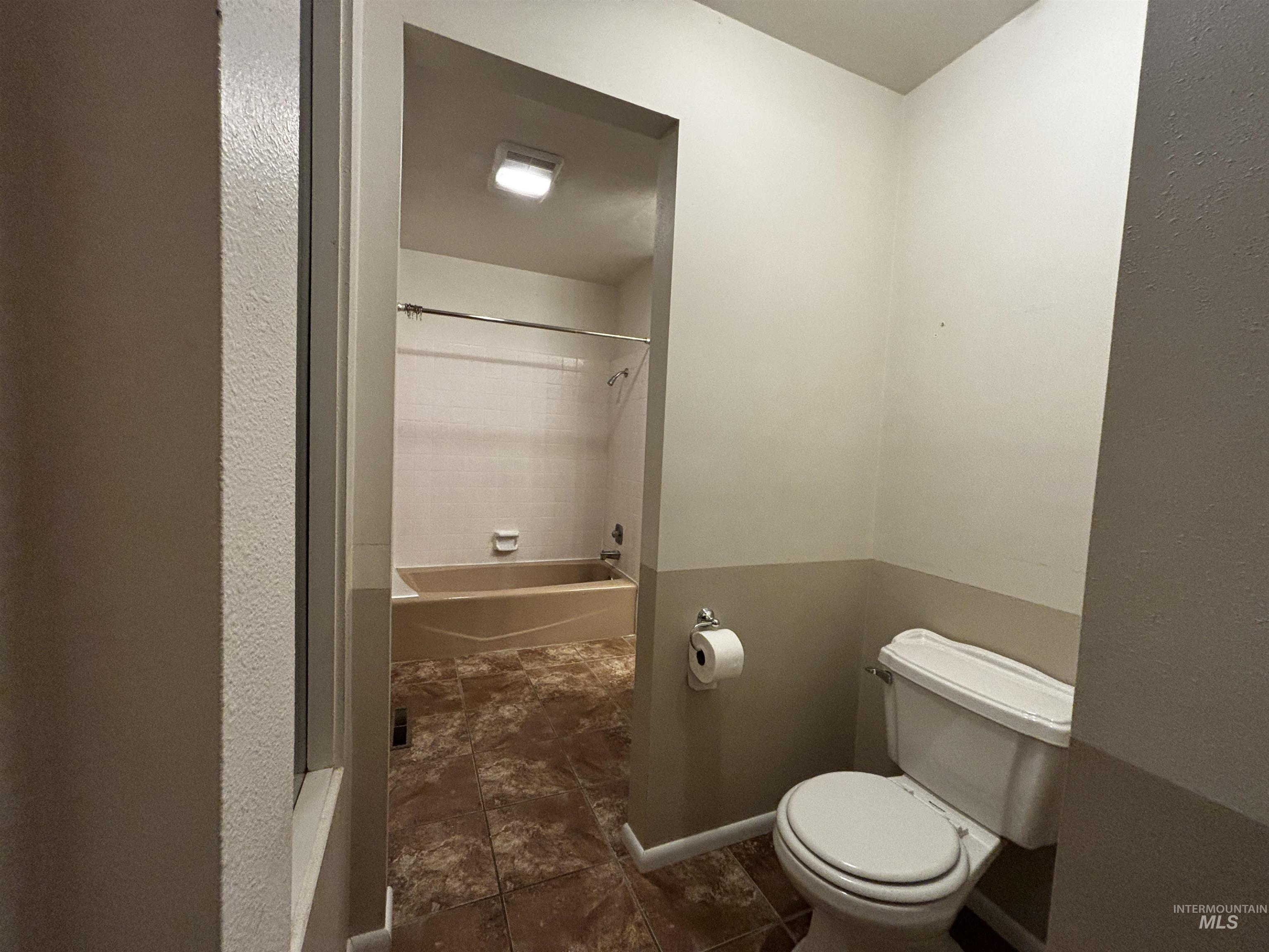 3981 N 3575 E, Kimberly, Idaho 83341, 6 Bedrooms, 4 Bathrooms, Residential For Sale, Price $1,100,000, 98975866