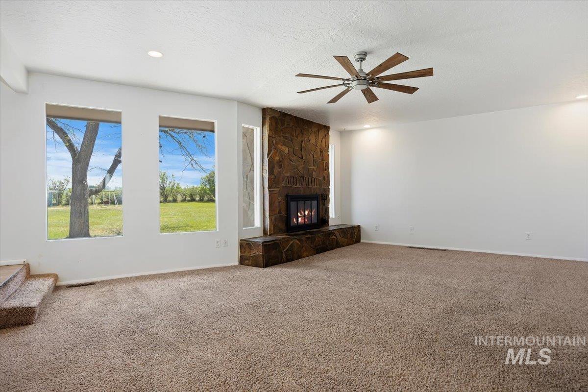 3981 N 3575 E, Kimberly, Idaho 83341, 6 Bedrooms, 4 Bathrooms, Residential For Sale, Price $825,000, 98975866