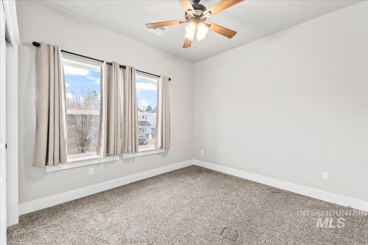 149 Timberwood Dr, Horseshoe Bend, Idaho 83629, 3 Bedrooms, 2.5 Bathrooms, Residential For Sale, Price $365,000, 98975867