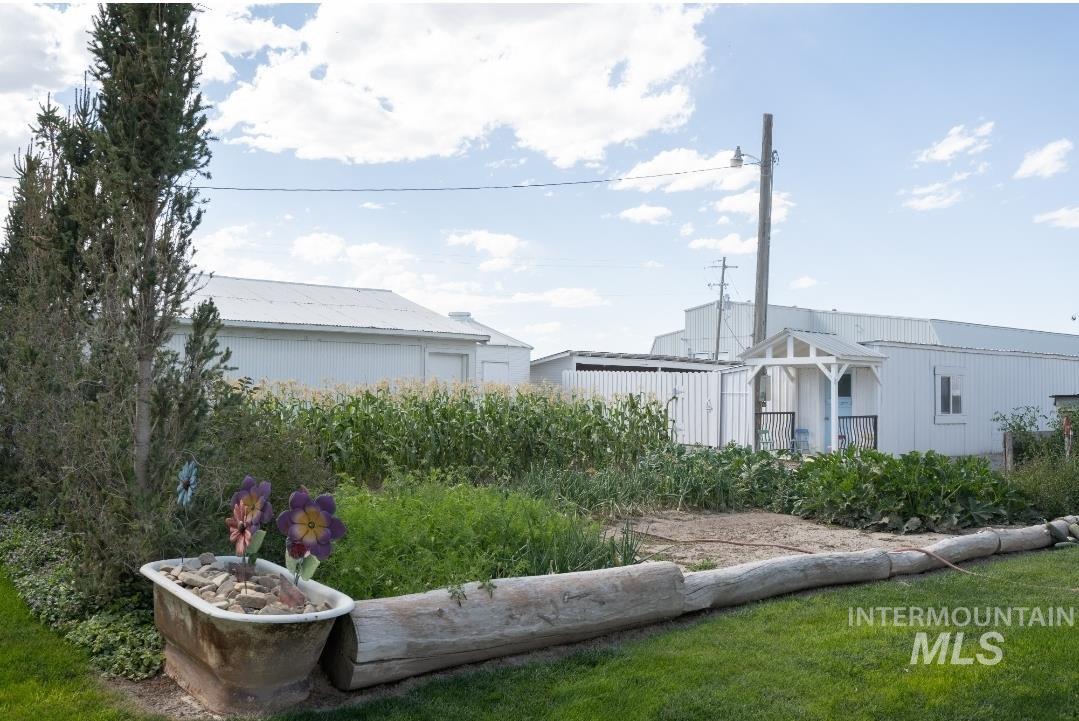 650 W 800 S, Burley, Idaho 83318, 8 Bedrooms, 4 Bathrooms, Residential For Sale, Price $744,825, 98975868