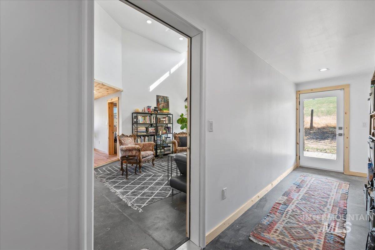 11980 N Highway 52, Horseshoe Bend, Idaho 83629, 6 Bedrooms, 3 Bathrooms, Residential For Sale, Price $749,000, 98975870