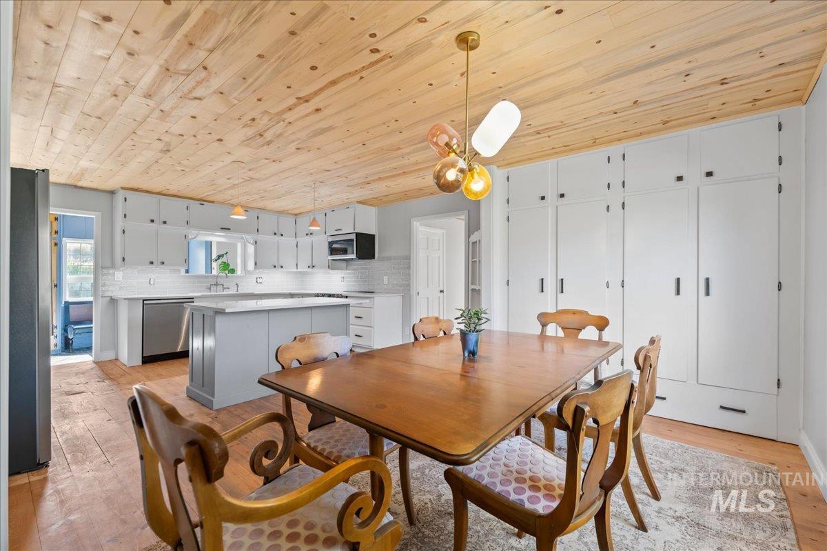 11980 N Highway 52, Horseshoe Bend, Idaho 83629, 6 Bedrooms, 3 Bathrooms, Residential For Sale, Price $749,000, 98975870