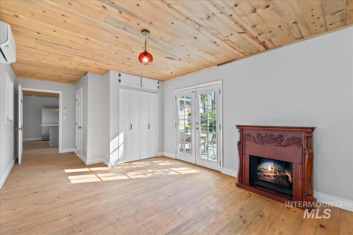 11980 N Highway 52, Horseshoe Bend, Idaho 83629, 6 Bedrooms, 3 Bathrooms, Residential For Sale, Price $749,000, 98975870