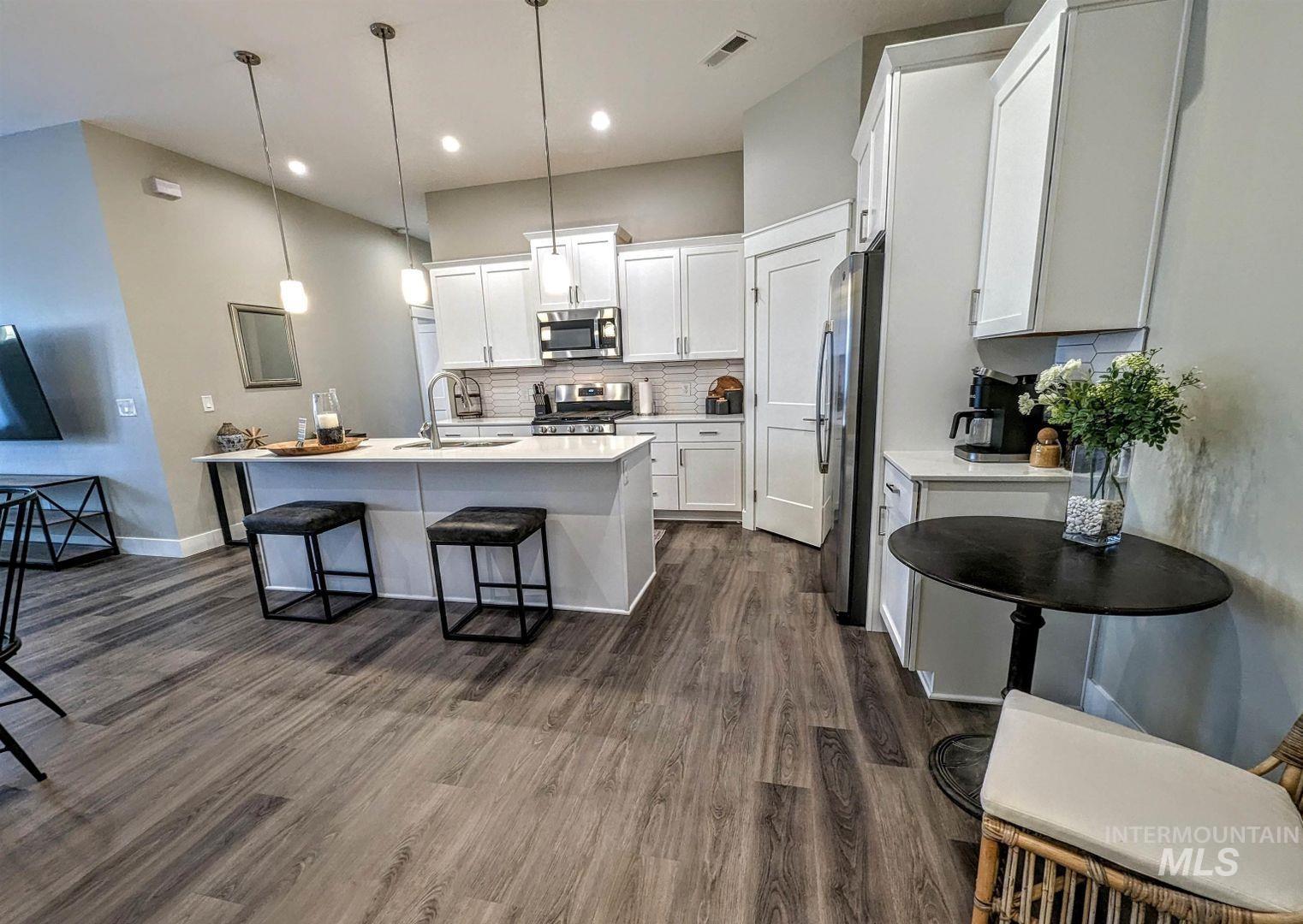 12450 W Nabesna St, Star, Idaho 83669, 3 Bedrooms, 2 Bathrooms, Residential Income For Sale, Price $399,000, 98975872