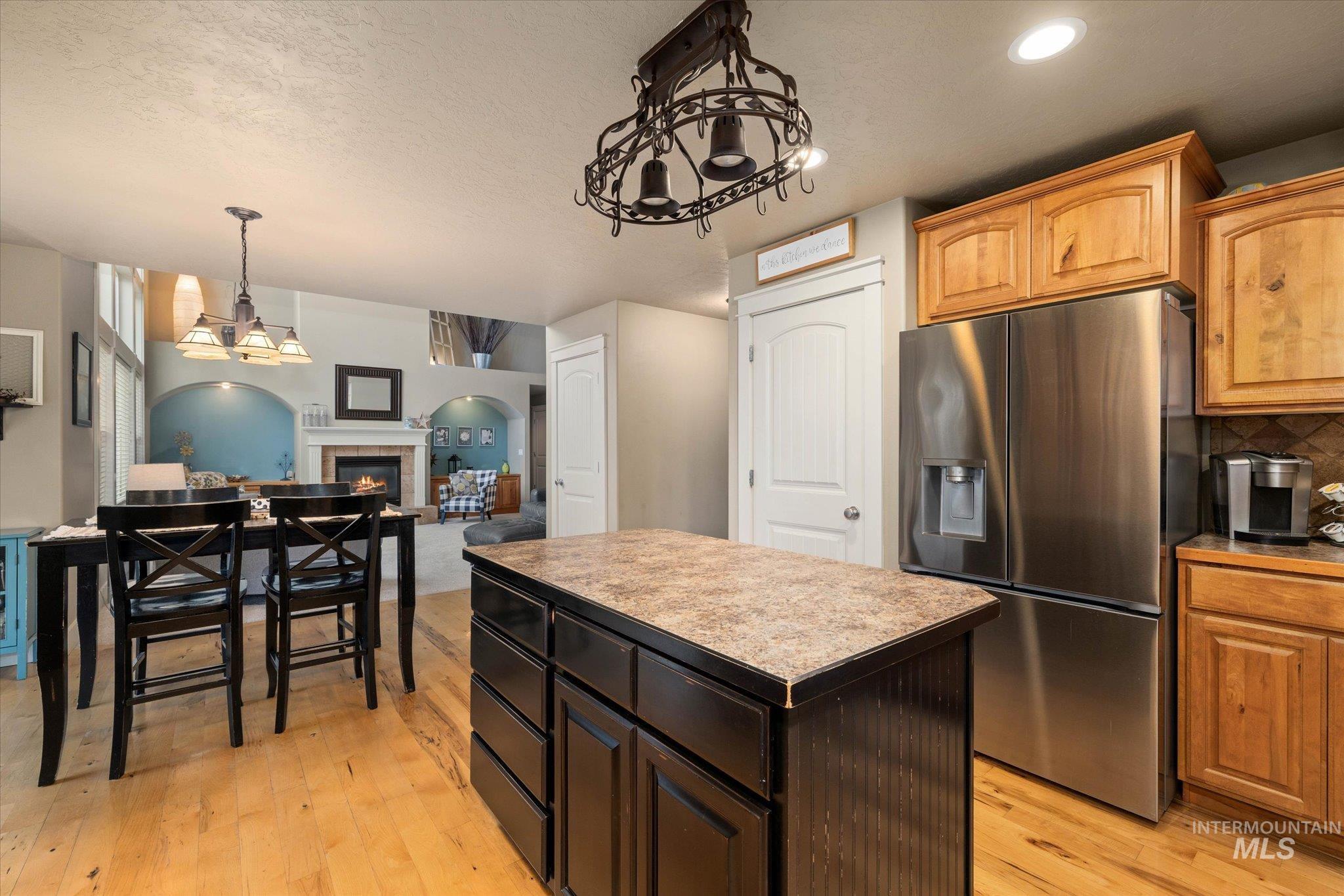 9191 W Avalanche Ct., Boise, Idaho 83709, 4 Bedrooms, 3 Bathrooms, Residential For Sale, Price $669,000, 98975876