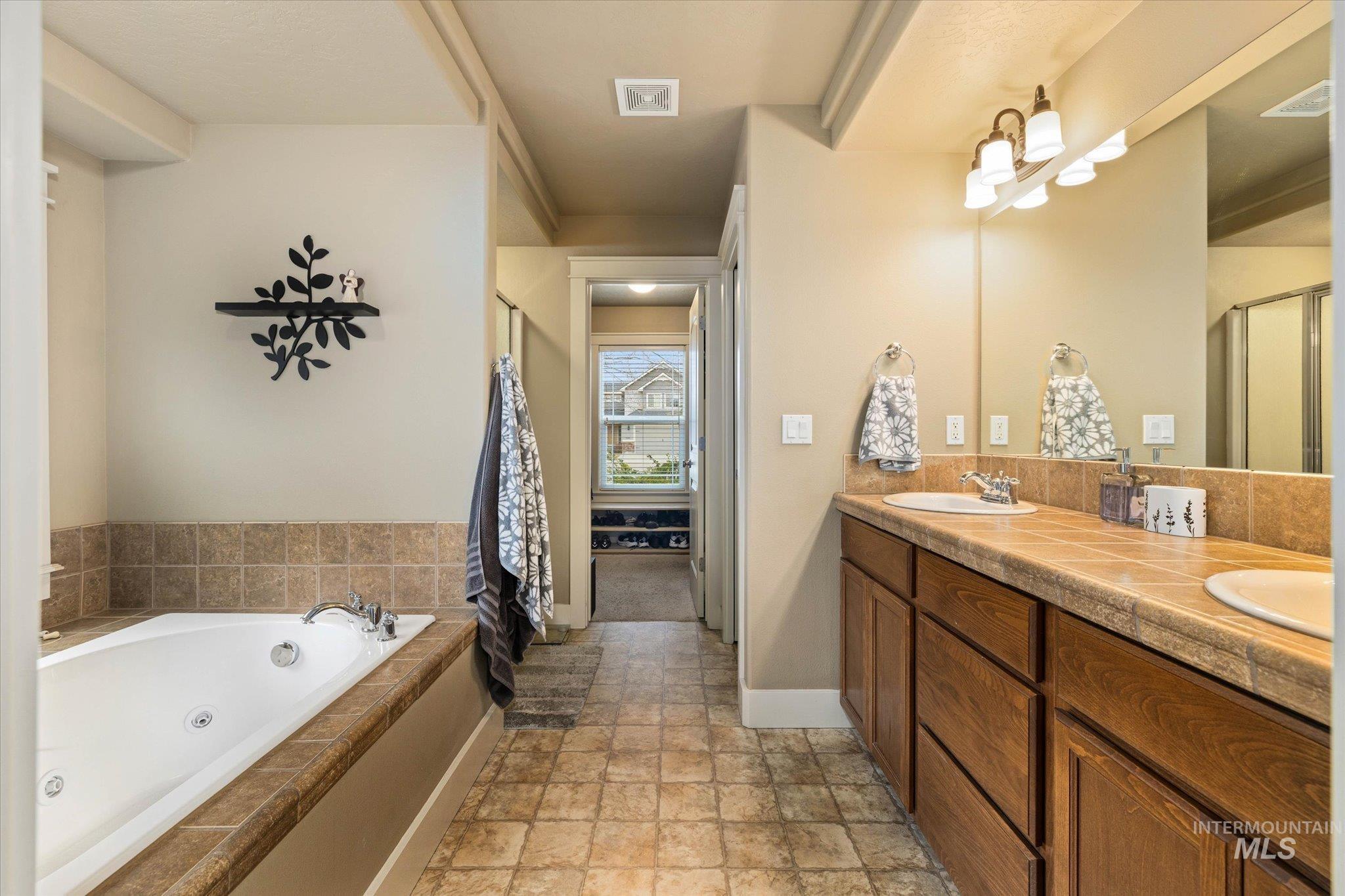 9191 W Avalanche Ct., Boise, Idaho 83709, 4 Bedrooms, 3 Bathrooms, Residential For Sale, Price $669,000, 98975876