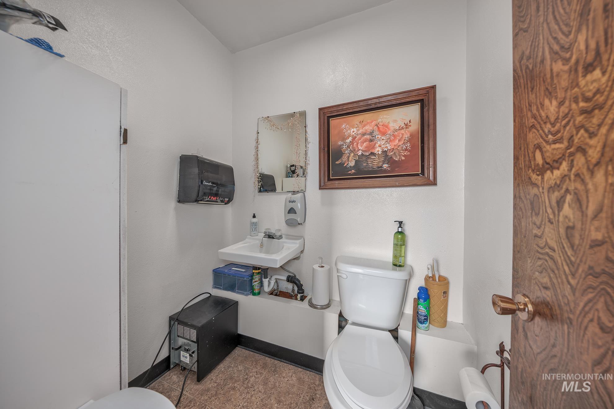 503 1st St, Adrian, Oregon 97901, Business/Commercial For Sale, Price $197,000, 98975877