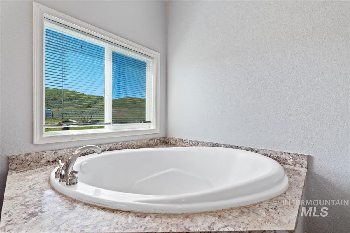 1639 Cuddy View Dr, Council, Idaho 83612, 3 Bedrooms, 2 Bathrooms, Residential For Sale, Price $500,000, 98975878