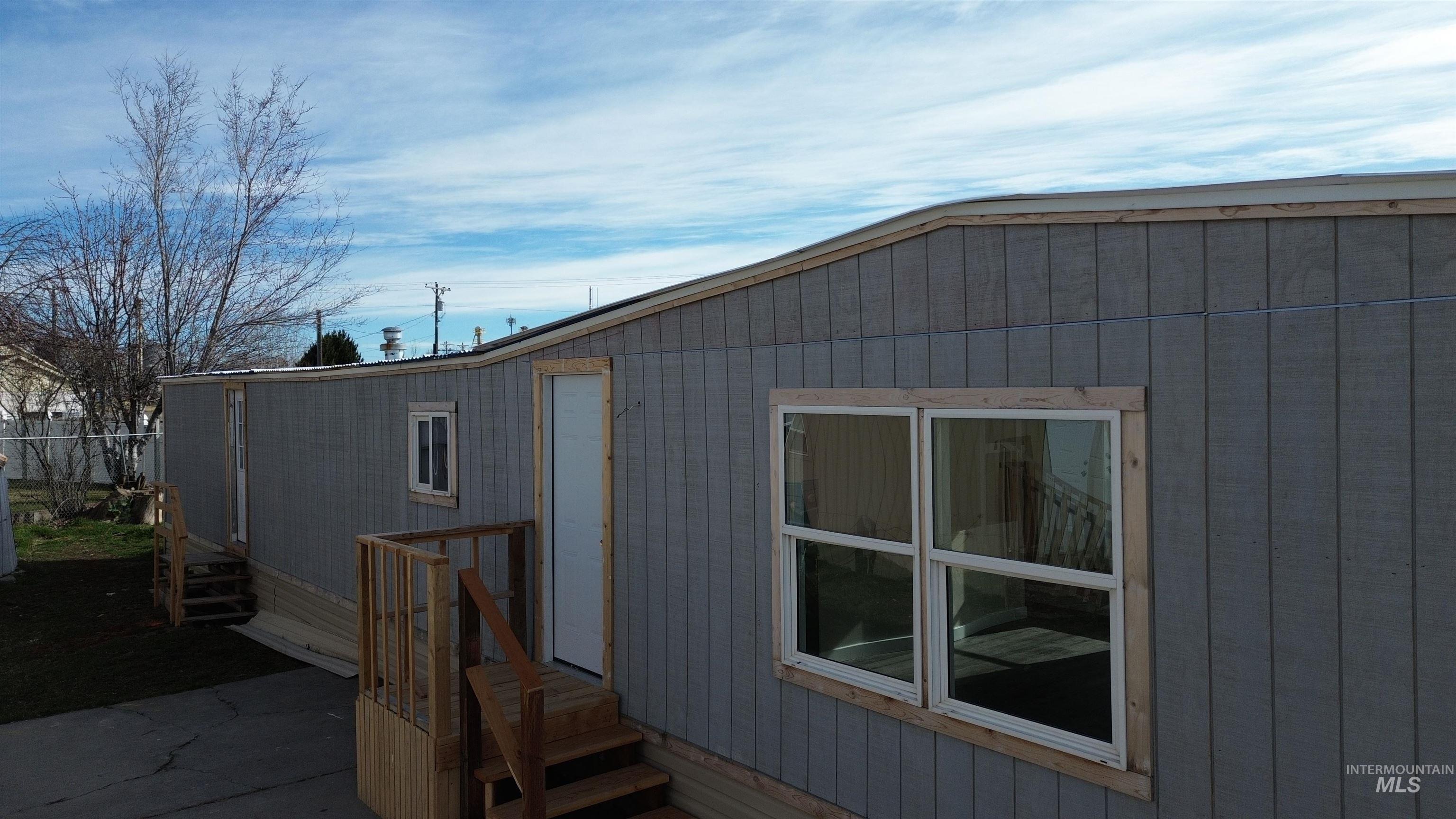 308 W Ave G, Wendell, Idaho 83355, 2 Bedrooms, 1 Bathroom, Residential For Sale, Price $48,900,MLS 98975879