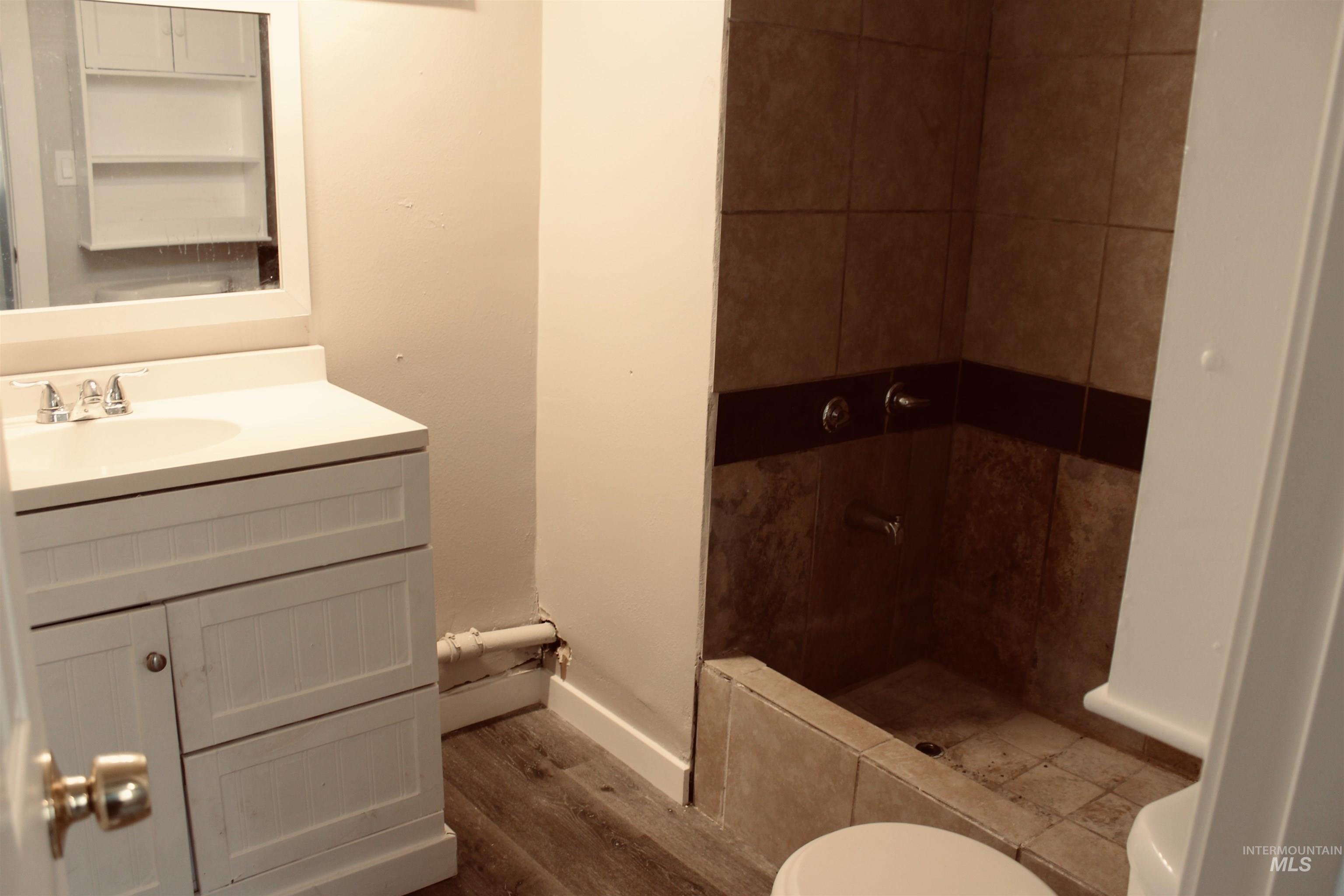 308 W Ave G, Wendell, Idaho 83355, 2 Bedrooms, 1 Bathroom, Residential For Sale, Price $50,000, 98975879