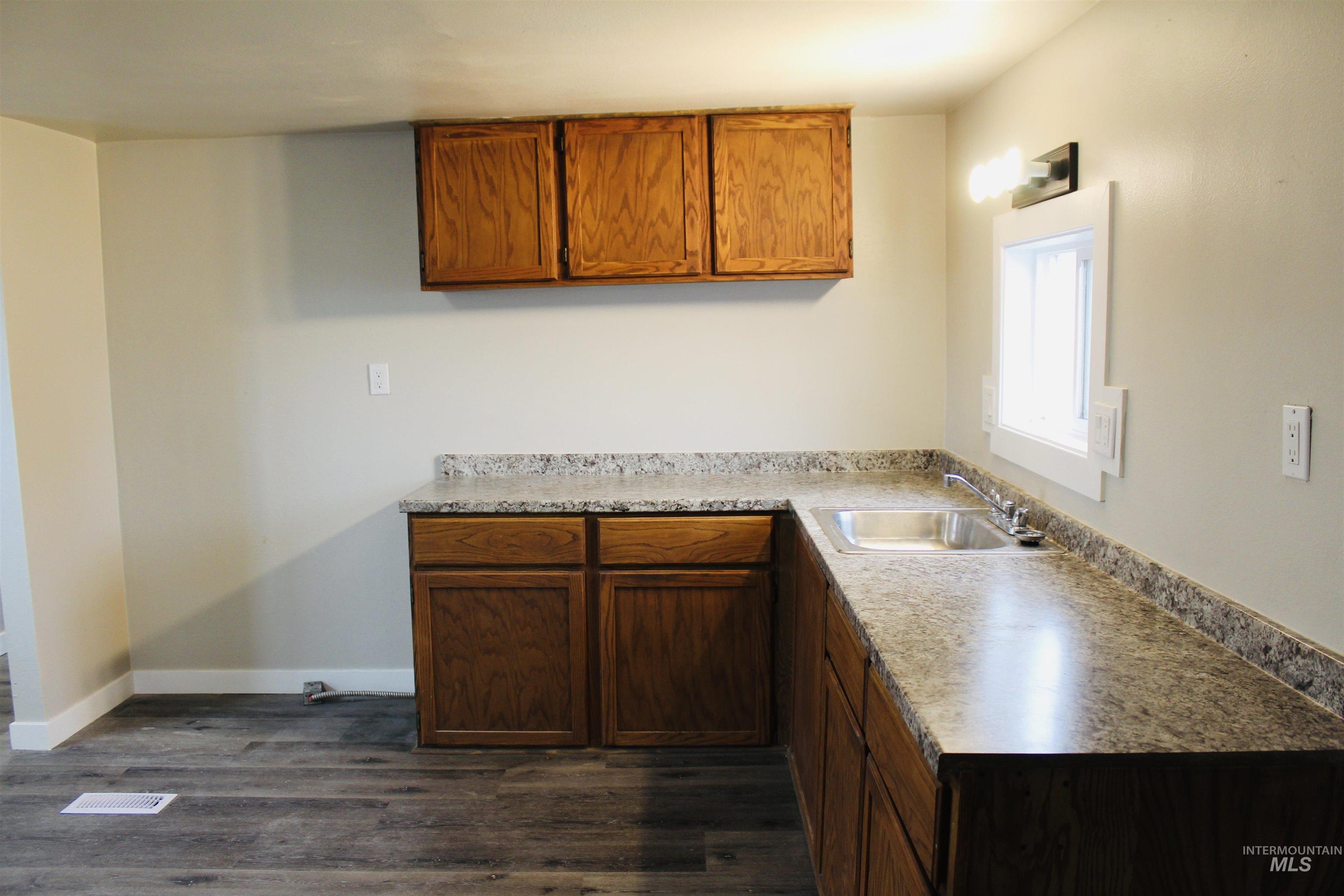 308 W Ave G, Wendell, Idaho 83355, 2 Bedrooms, 1 Bathroom, Residential For Sale, Price $50,000, 98975879