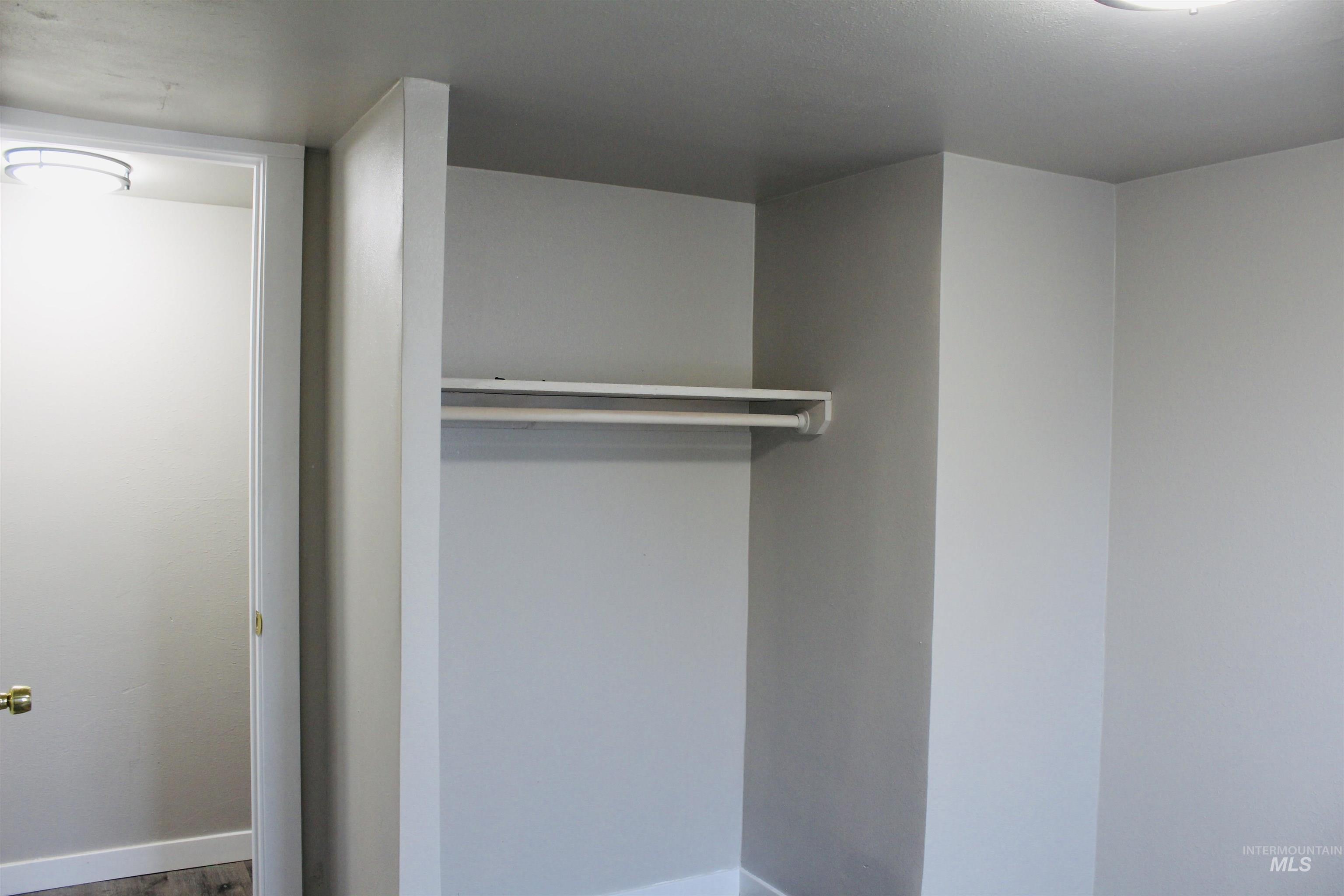 308 W Ave G, Wendell, Idaho 83355, 2 Bedrooms, 1 Bathroom, Residential For Sale, Price $50,000, 98975879