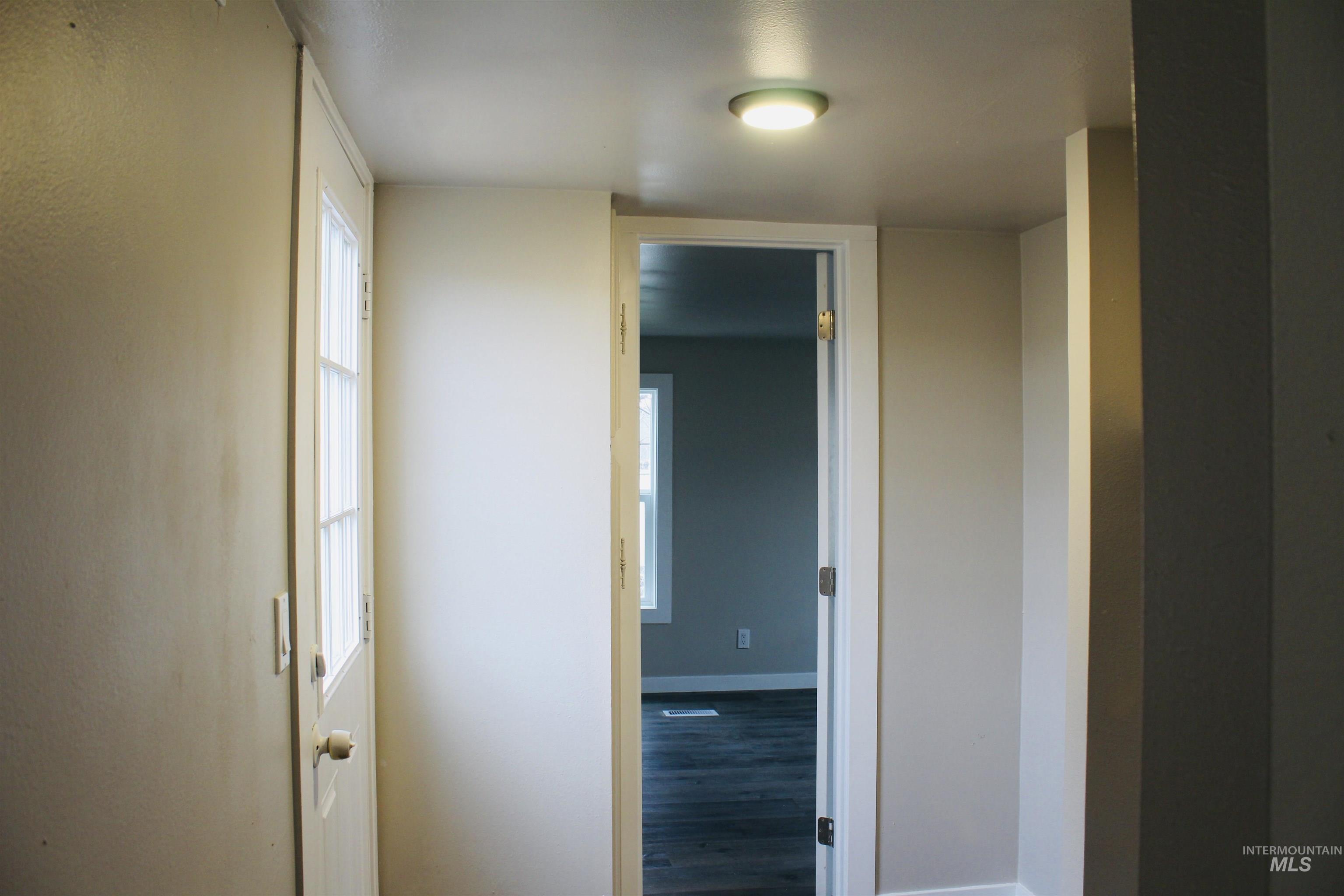 308 W Ave G, Wendell, Idaho 83355, 2 Bedrooms, 1 Bathroom, Residential For Sale, Price $50,000, 98975879