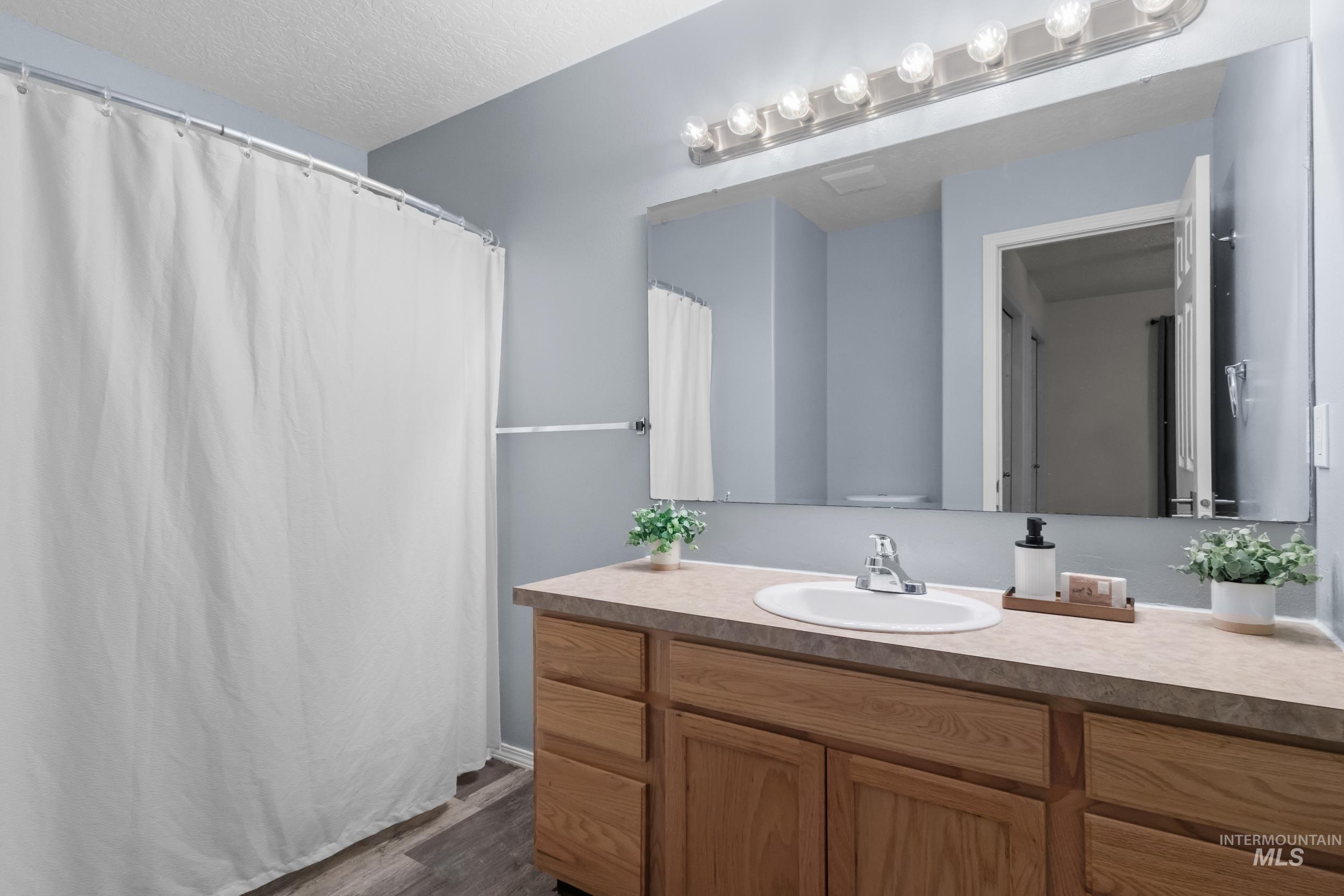 14369 Gresham Dr, Caldwell, Idaho 83607, 3 Bedrooms, 2 Bathrooms, Residential For Sale, Price $349,999, 98975881