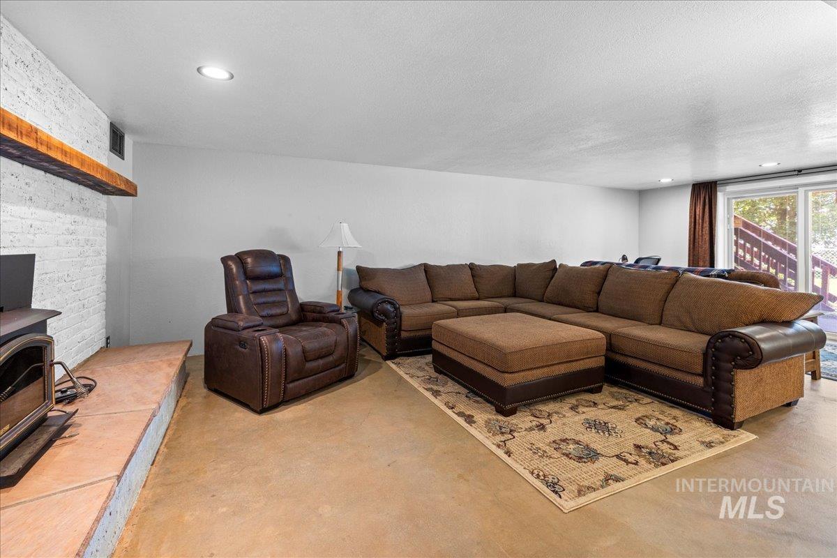 3175 1st Lane East, Parma, Idaho 83660, 4 Bedrooms, 3 Bathrooms, Residential For Sale, Price $850,000, 98975882