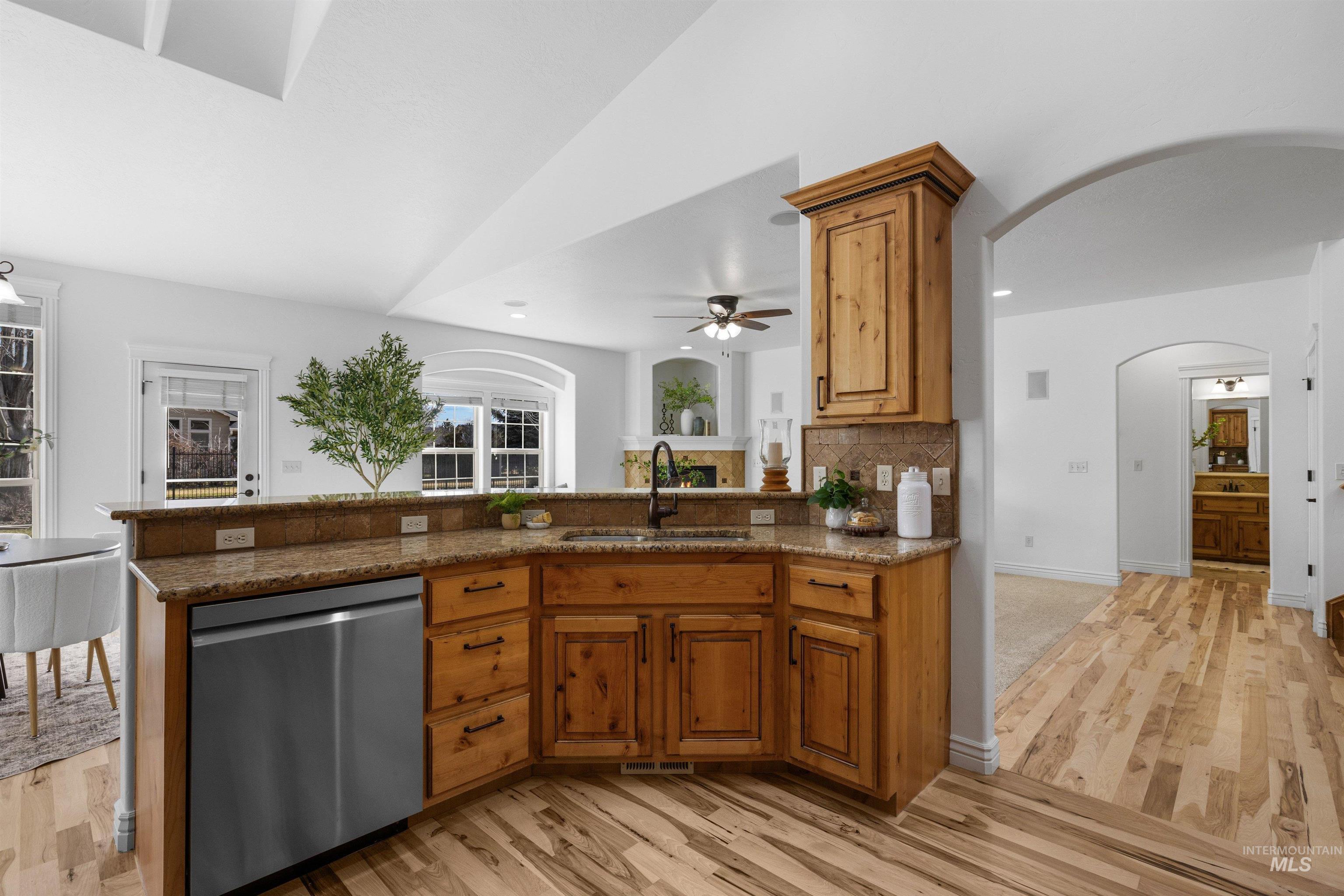 7534 N Misty Cove Avenue, Boise, Idaho 83714-5080, 4 Bedrooms, 3.5 Bathrooms, Residential For Sale, Price $789,900, 98975883