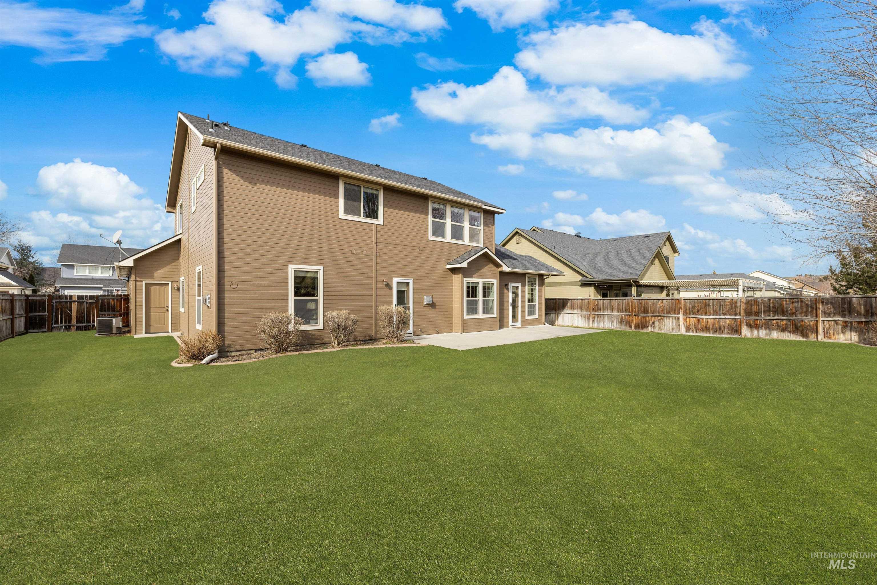 7534 N Misty Cove Avenue, Boise, Idaho 83714-5080, 4 Bedrooms, 3.5 Bathrooms, Residential For Sale, Price $789,900, 98975883