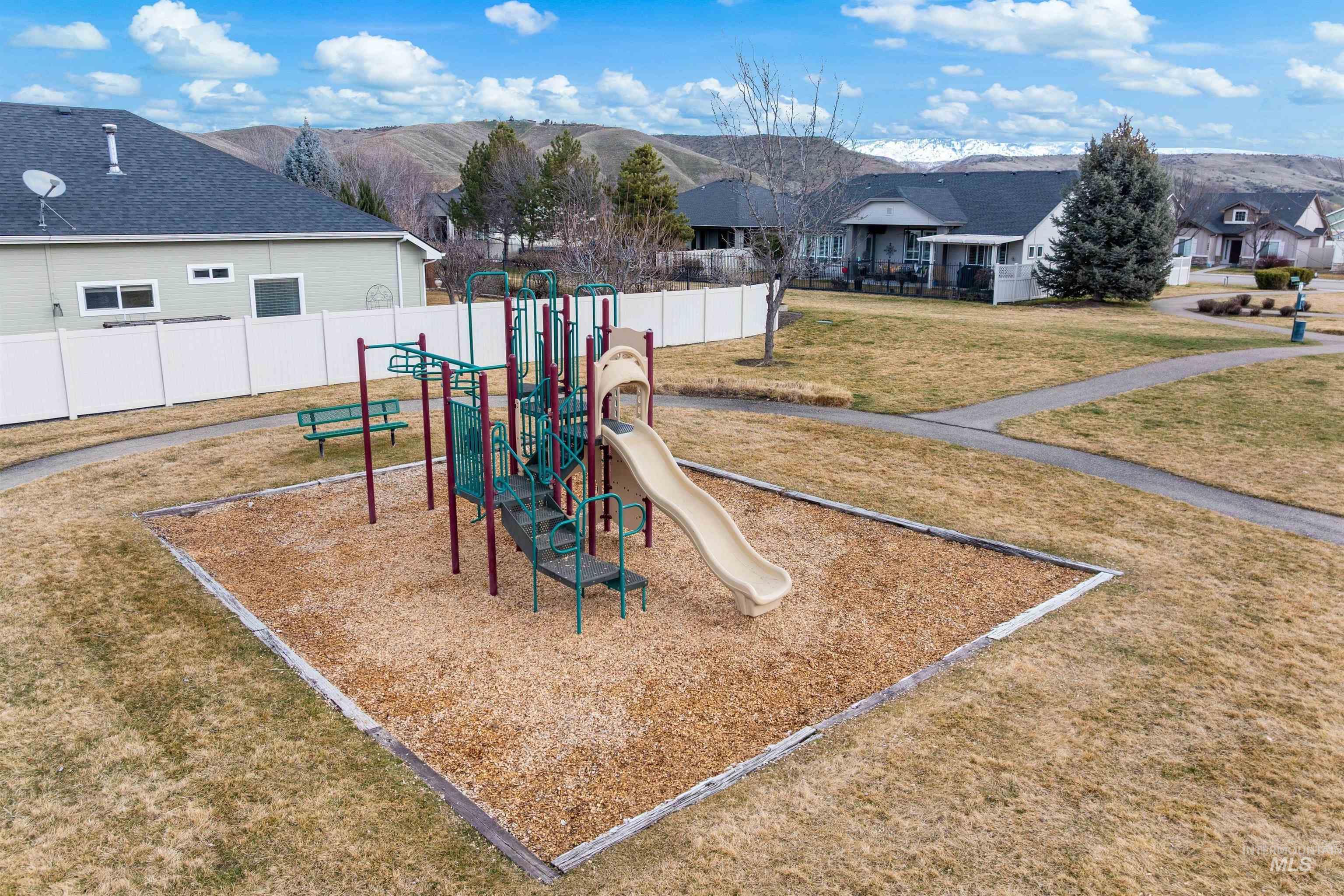 7534 N Misty Cove Avenue, Boise, Idaho 83714-5080, 4 Bedrooms, 3.5 Bathrooms, Residential For Sale, Price $789,900, 98975883