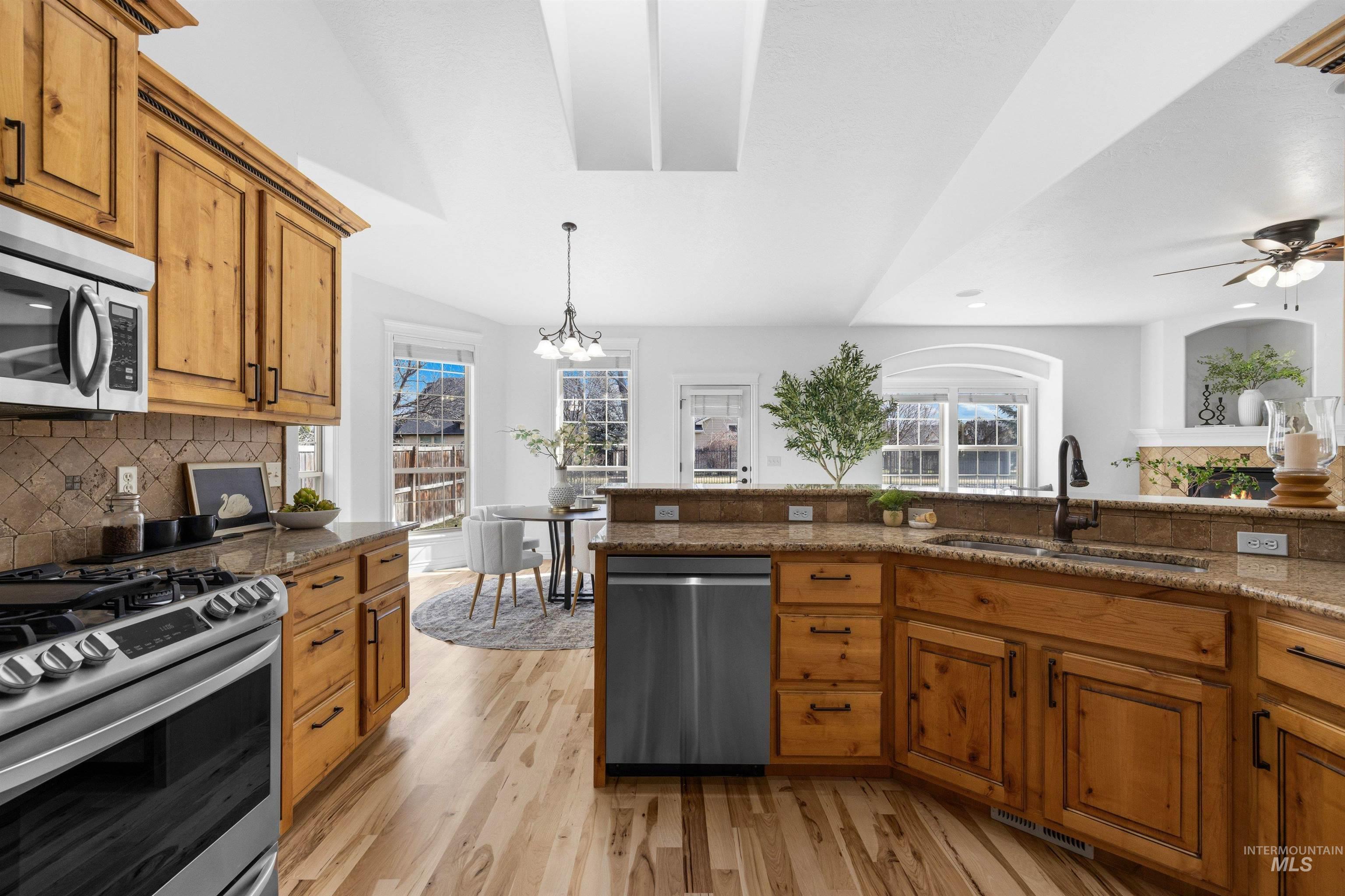 7534 N Misty Cove Avenue, Boise, Idaho 83714-5080, 4 Bedrooms, 3.5 Bathrooms, Residential For Sale, Price $789,900, 98975883