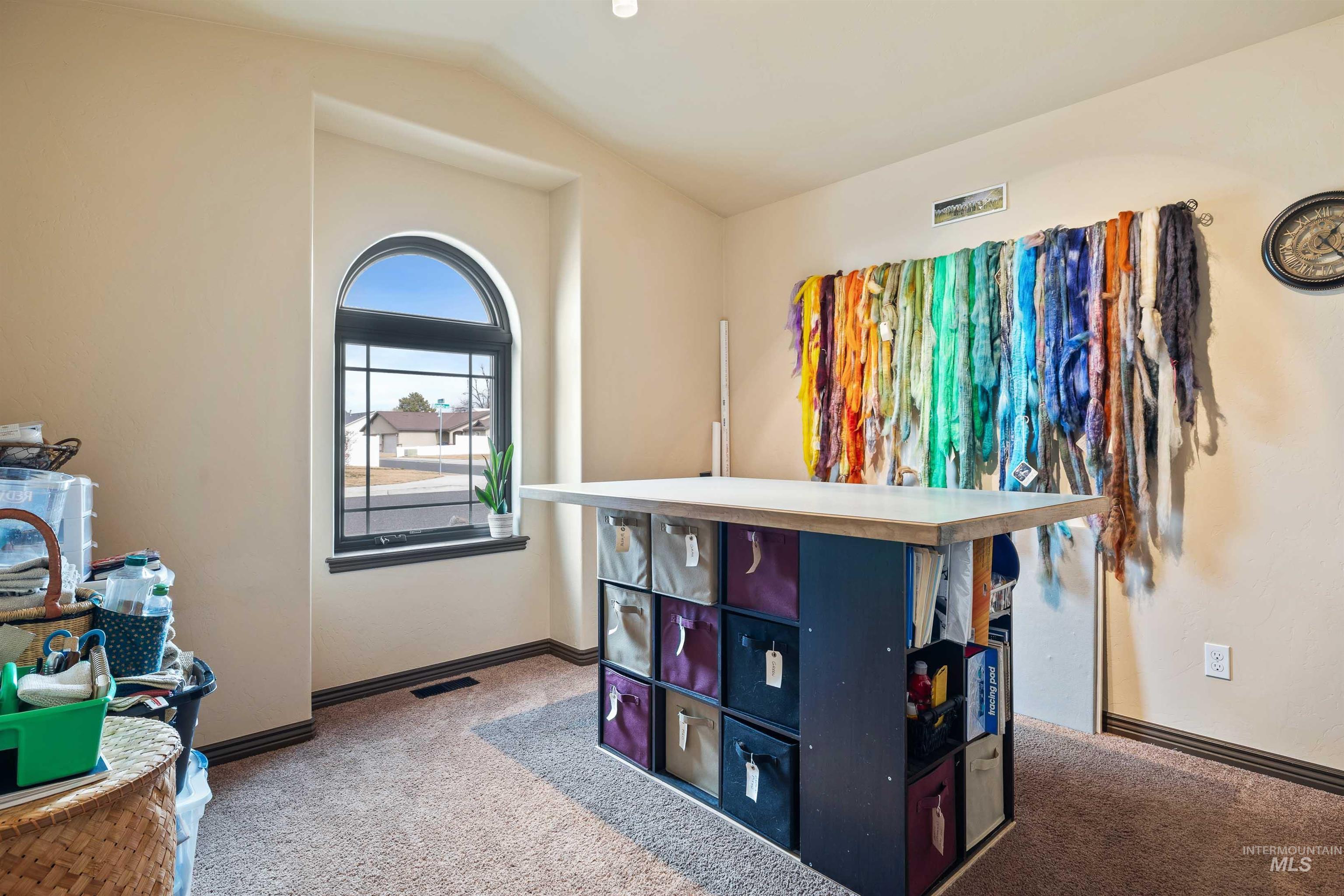 965 Bosero Way, Twin Falls, Idaho 83301, 4 Bedrooms, 2 Bathrooms, Residential For Sale, Price $389,900, 98975884