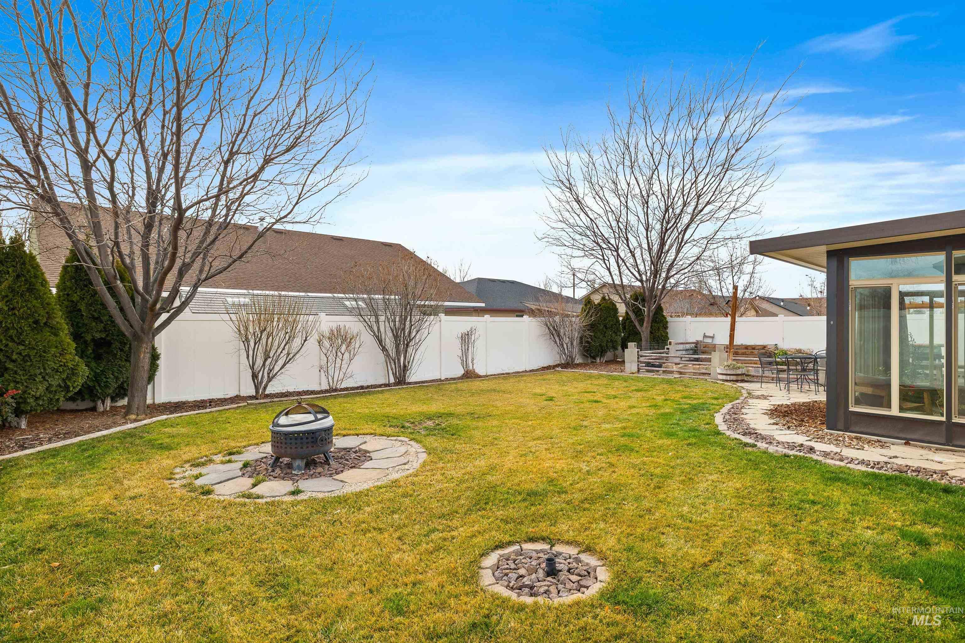 965 Bosero Way, Twin Falls, Idaho 83301, 4 Bedrooms, 2 Bathrooms, Residential For Sale, Price $389,900, 98975884