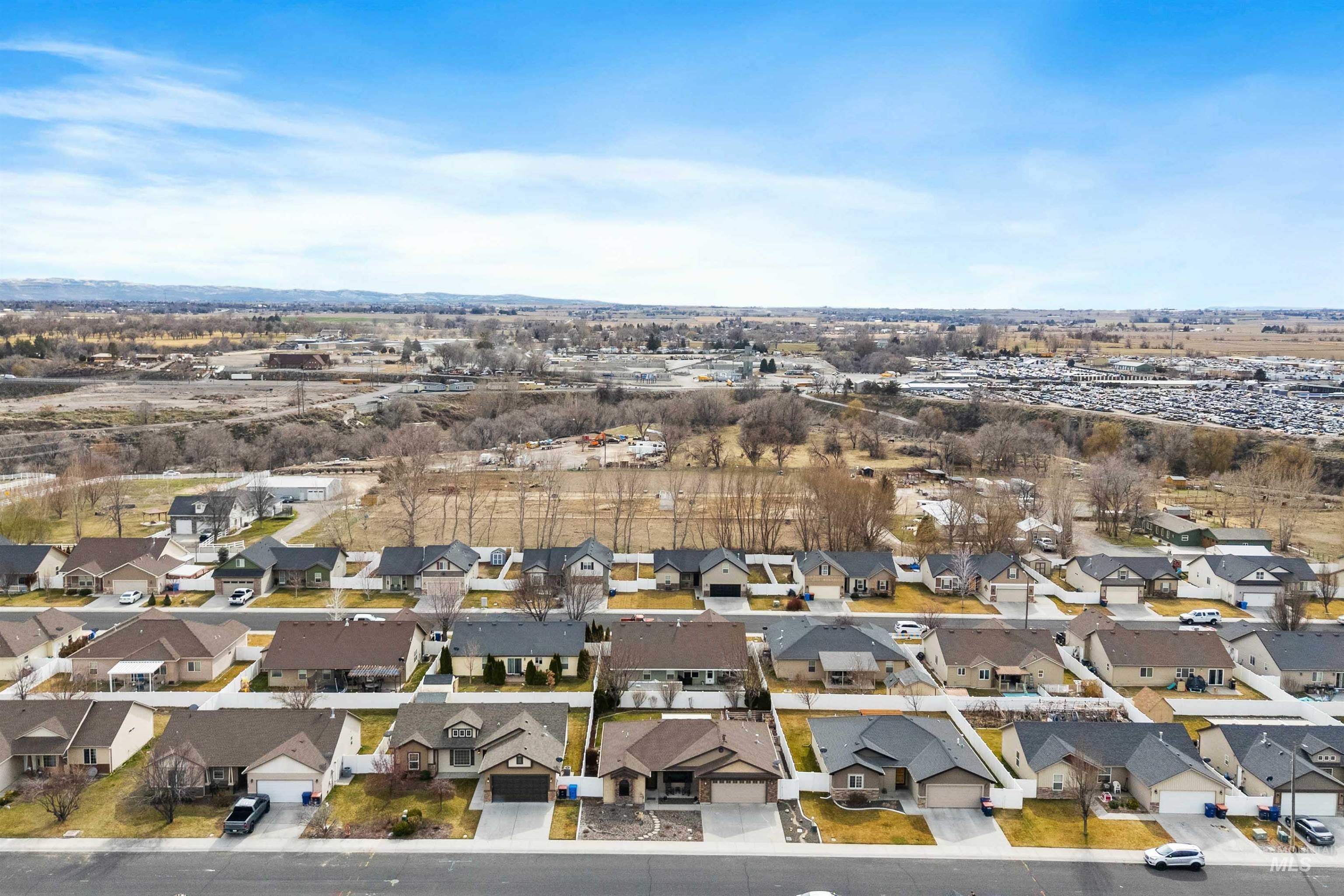 965 Bosero Way, Twin Falls, Idaho 83301, 4 Bedrooms, 2 Bathrooms, Residential For Sale, Price $389,900, 98975884