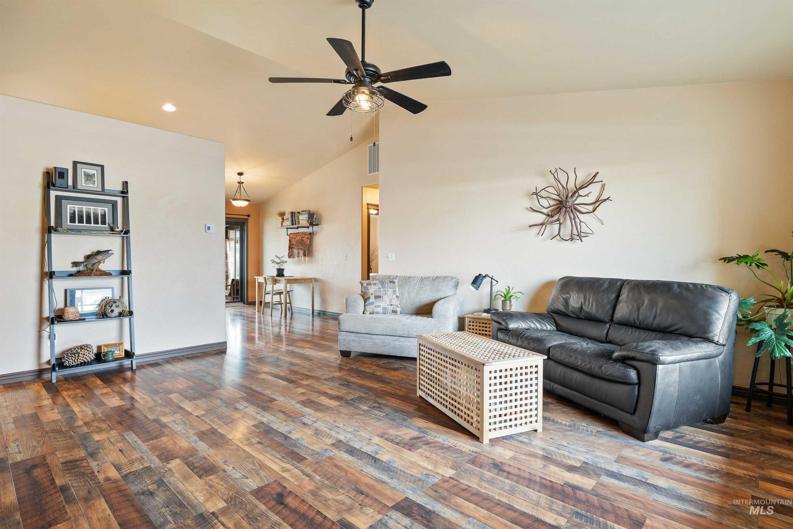 965 Bosero Way, Twin Falls, Idaho 83301, 4 Bedrooms, 2 Bathrooms, Residential For Sale, Price $389,900, 98975884