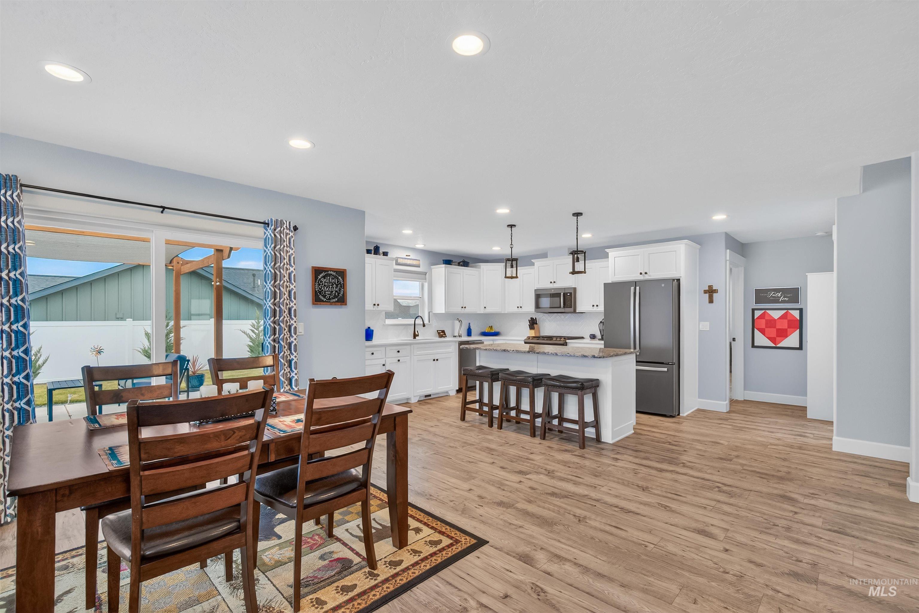 3203 Parkridge Way, Lewiston, Idaho 83501, 3 Bedrooms, 2.5 Bathrooms, Residential For Sale, Price $585,000, 98975885