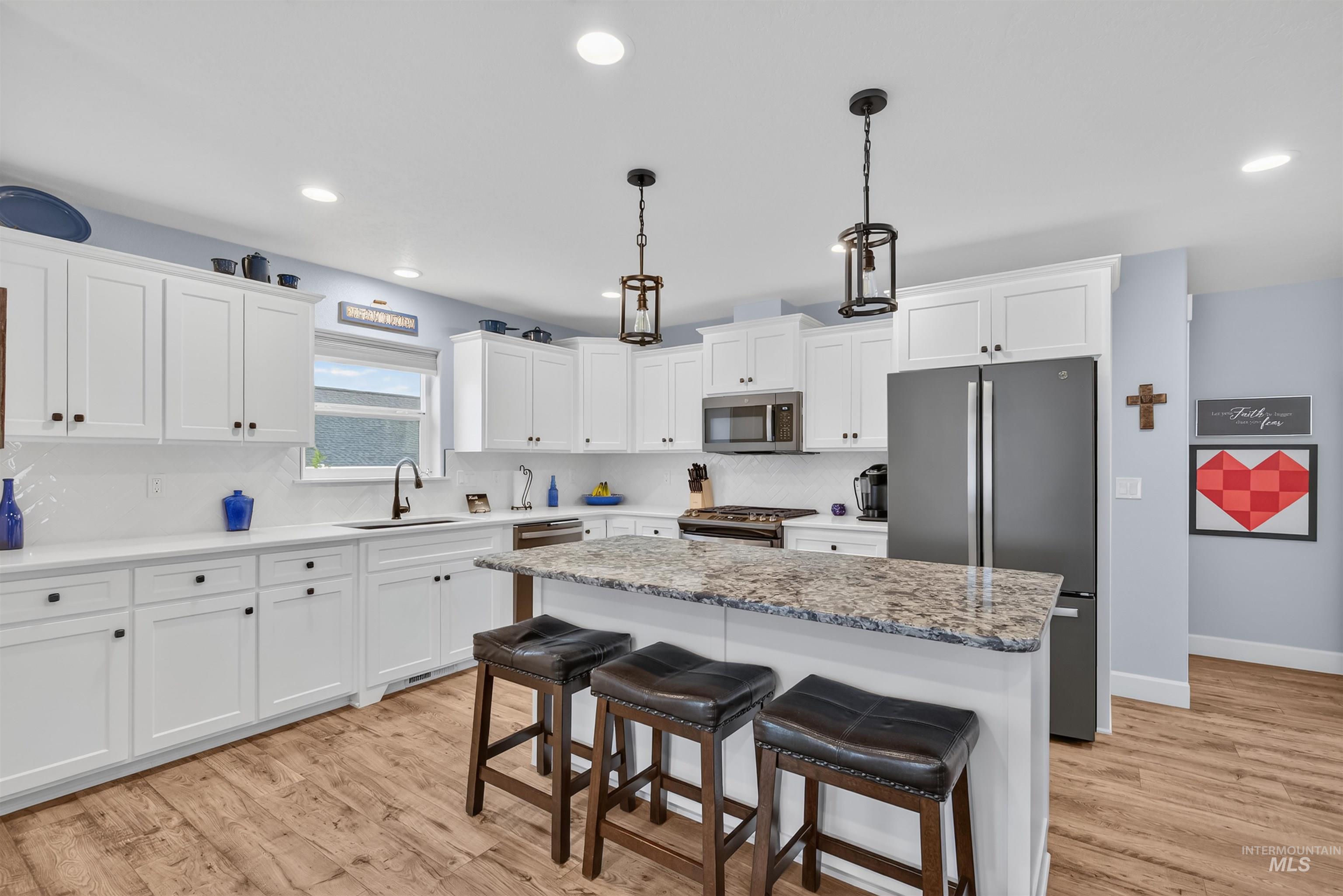 3203 Parkridge Way, Lewiston, Idaho 83501, 3 Bedrooms, 2.5 Bathrooms, Residential For Sale, Price $545,000,MLS 98975885