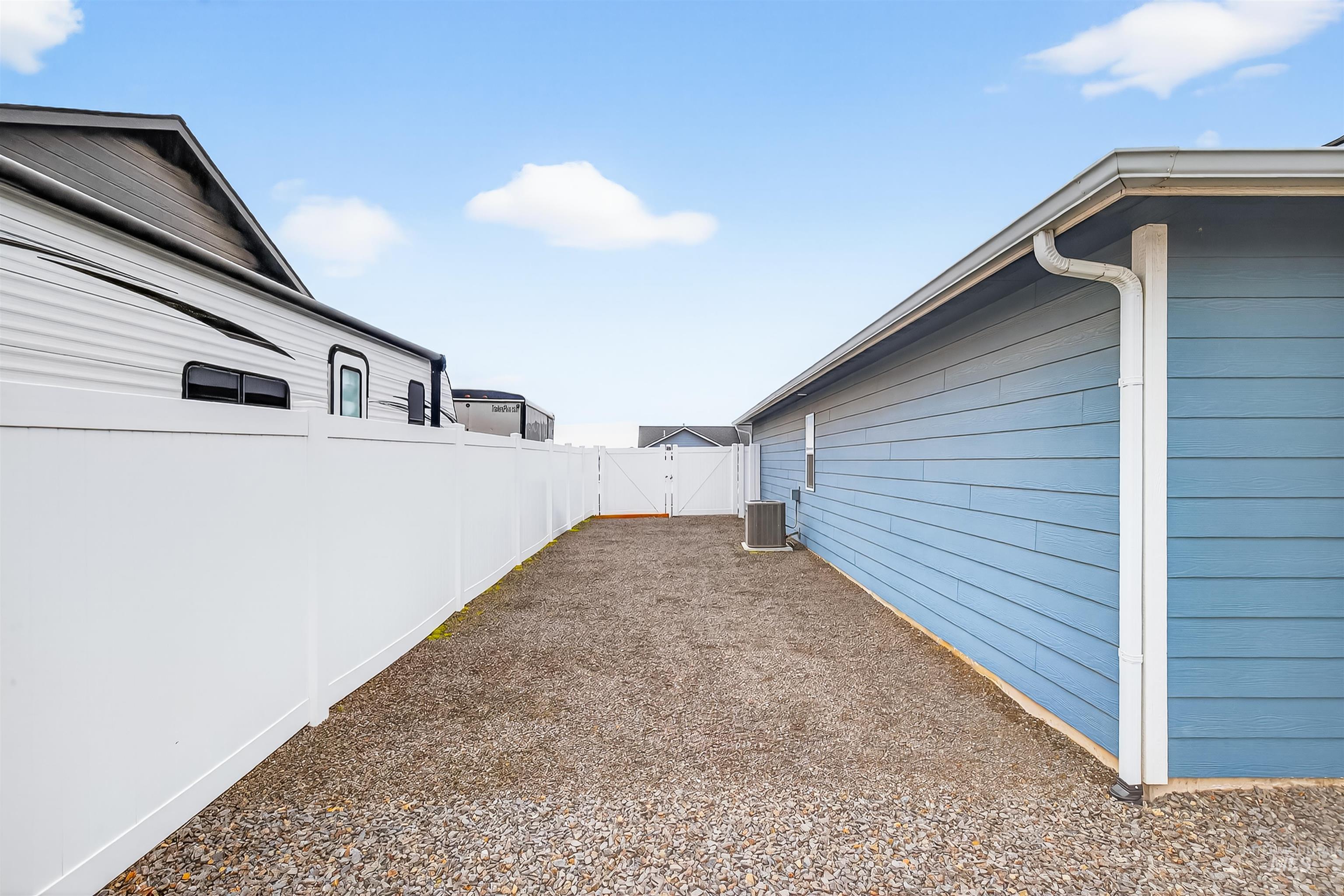 3203 Parkridge Way, Lewiston, Idaho 83501, 3 Bedrooms, 2.5 Bathrooms, Residential For Sale, Price $545,000,MLS 98975885