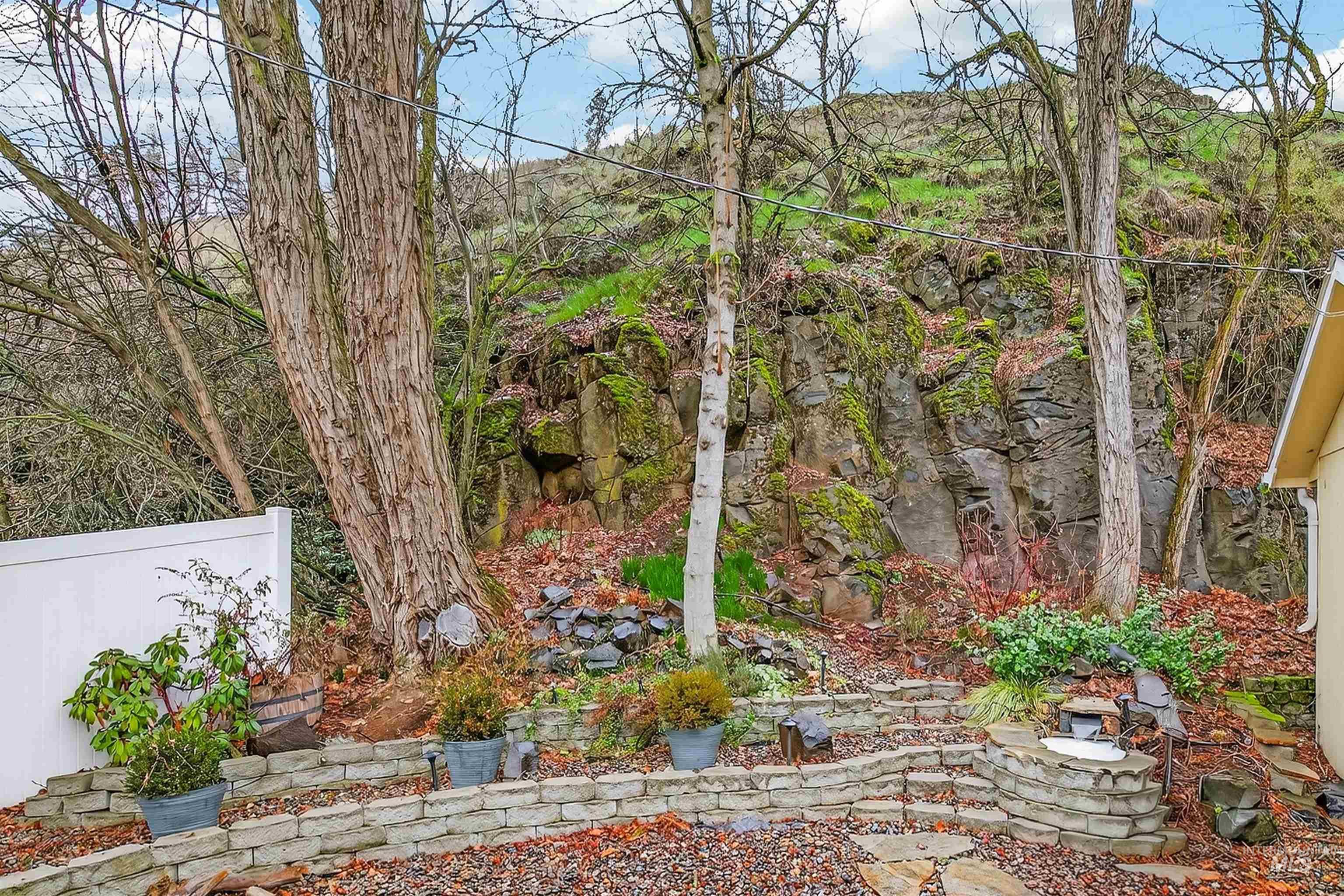 406 Main St, Kendrick, Idaho 83537, 3 Bedrooms, 2 Bathrooms, Residential For Sale, Price $295,000, 98975886