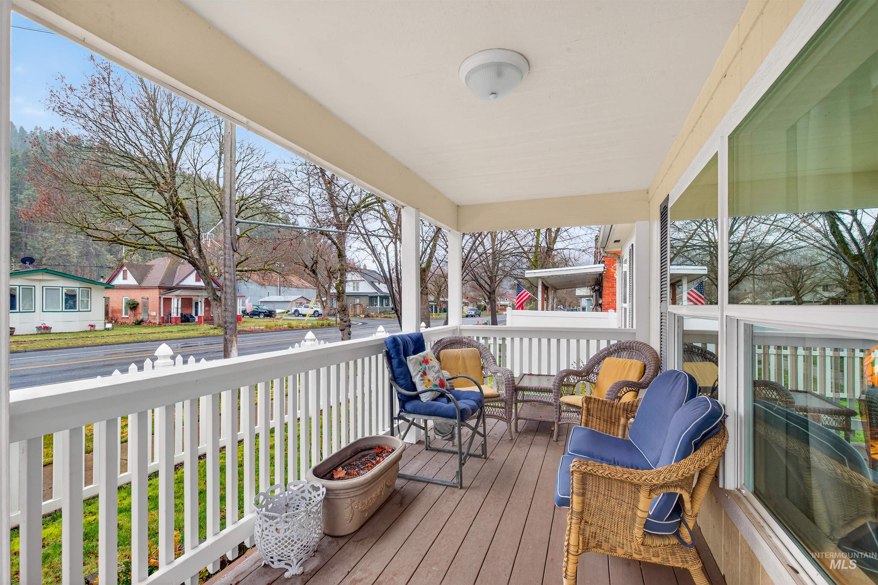 406 Main St, Kendrick, Idaho 83537, 3 Bedrooms, 2 Bathrooms, Residential For Sale, Price $295,000, 98975886