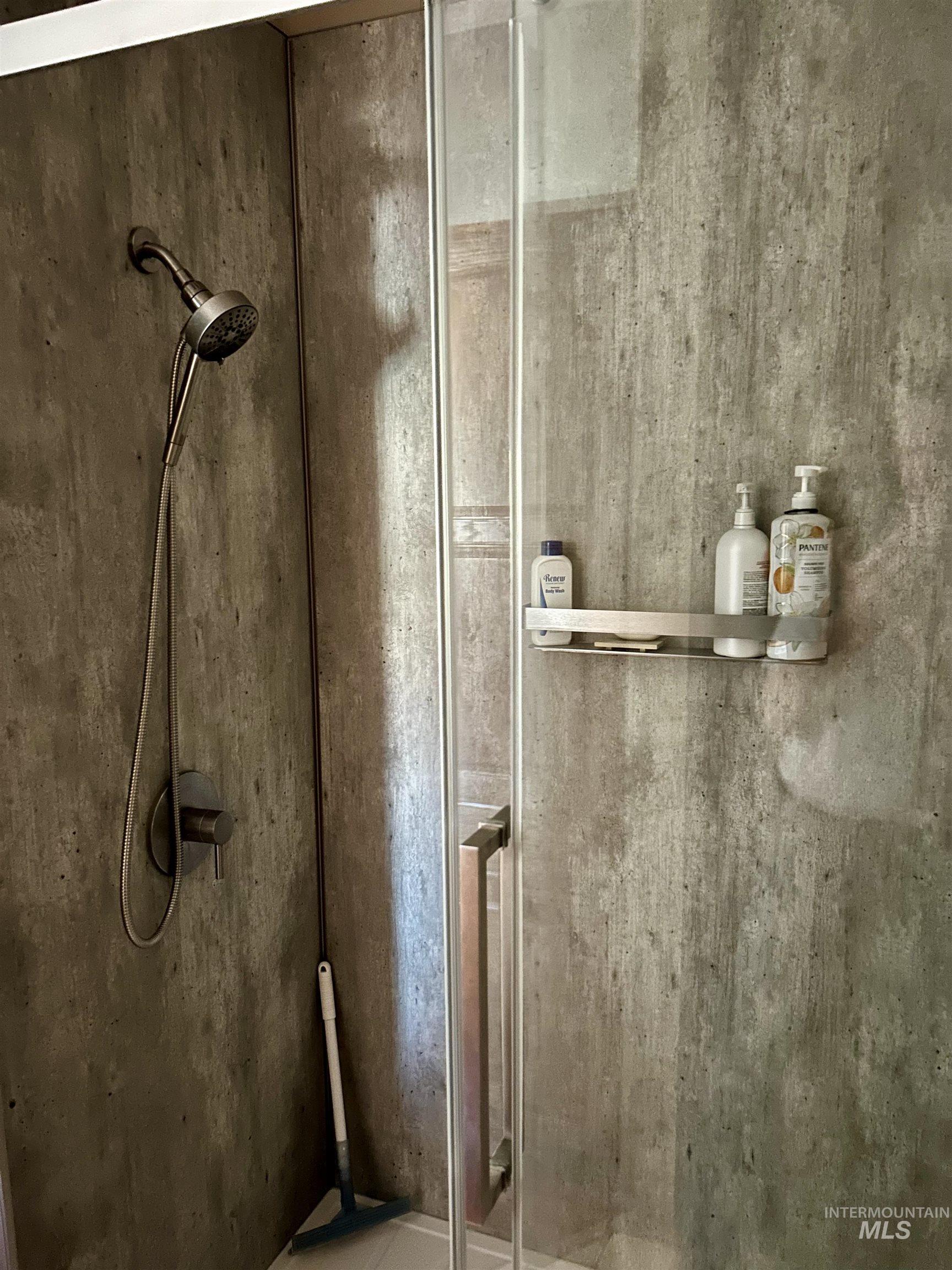 15 Skyline Lane, Garden Valley, Idaho 83622, 3 Bedrooms, 3 Bathrooms, Residential For Sale, Price $975,000, 98975887