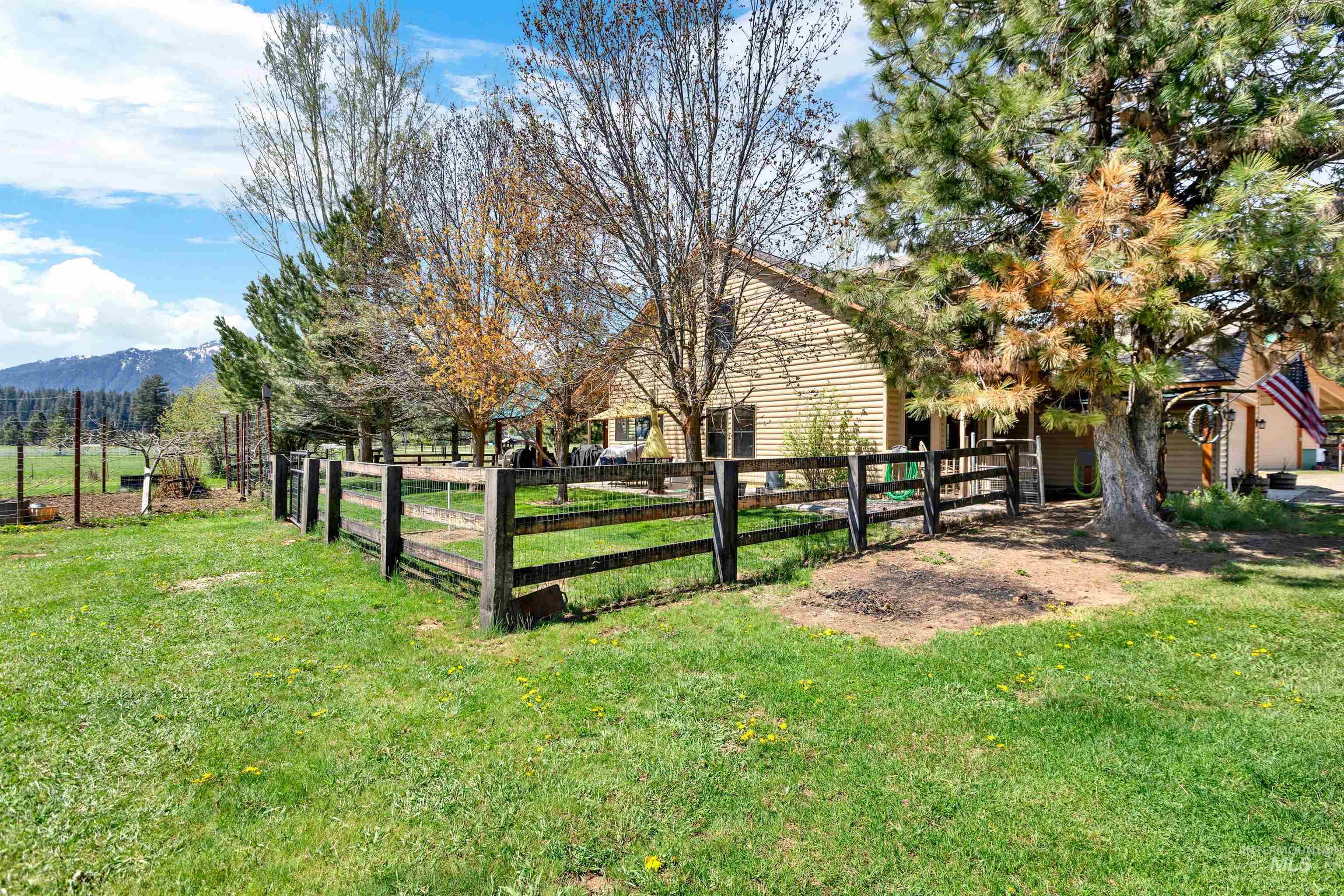 15 Skyline Lane, Garden Valley, Idaho 83622, 3 Bedrooms, 3 Bathrooms, Residential For Sale, Price $975,000, 98975887