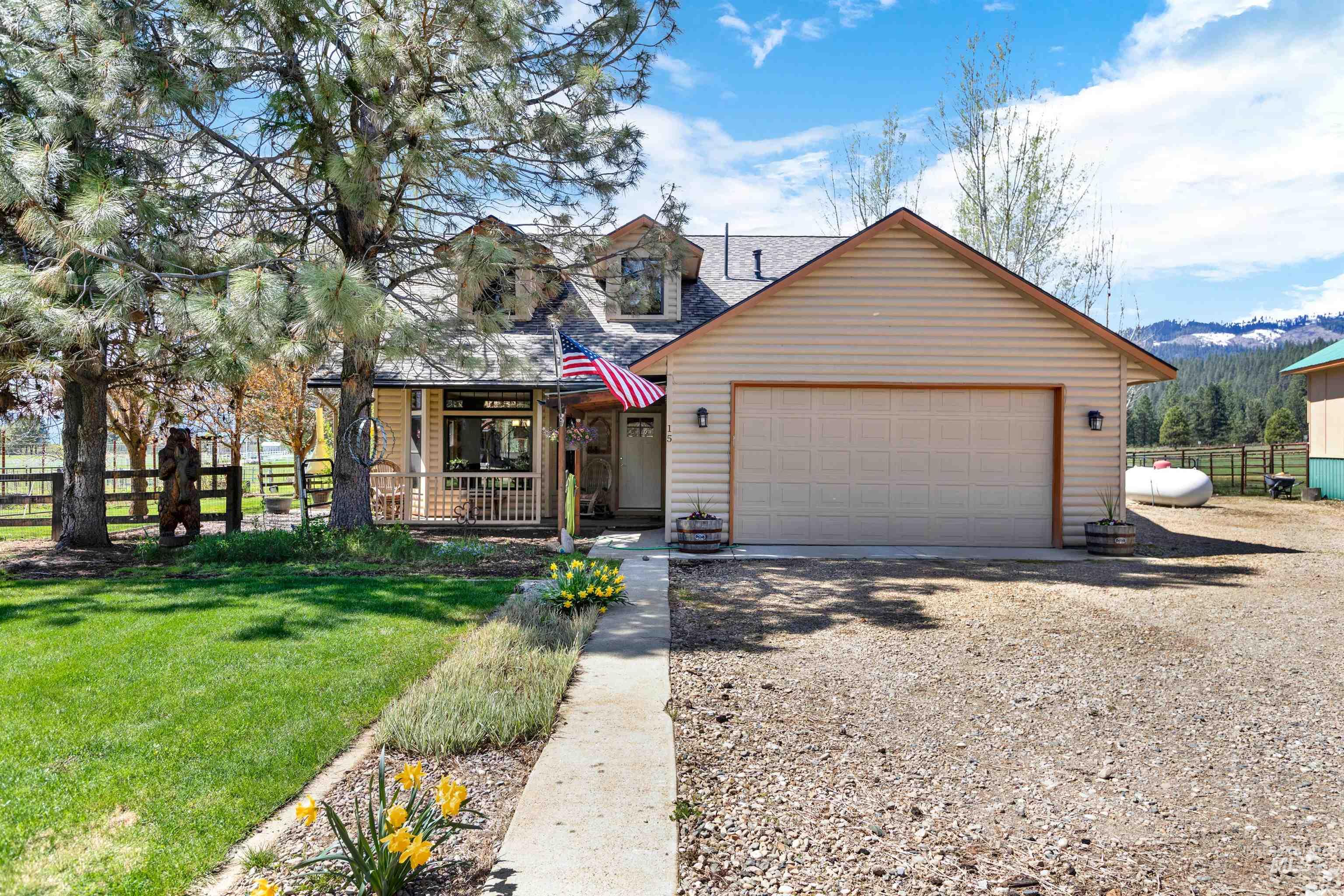 15 Skyline Lane, Garden Valley, Idaho 83622, 3 Bedrooms, 3 Bathrooms, Residential For Sale, Price $975,000, 98975887