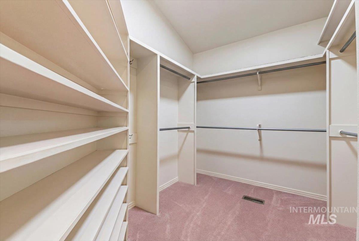 10332 W Rockwood St, Boise, Idaho 83704, 3 Bedrooms, 2.5 Bathrooms, Residential For Sale, Price $799,990, 98975888