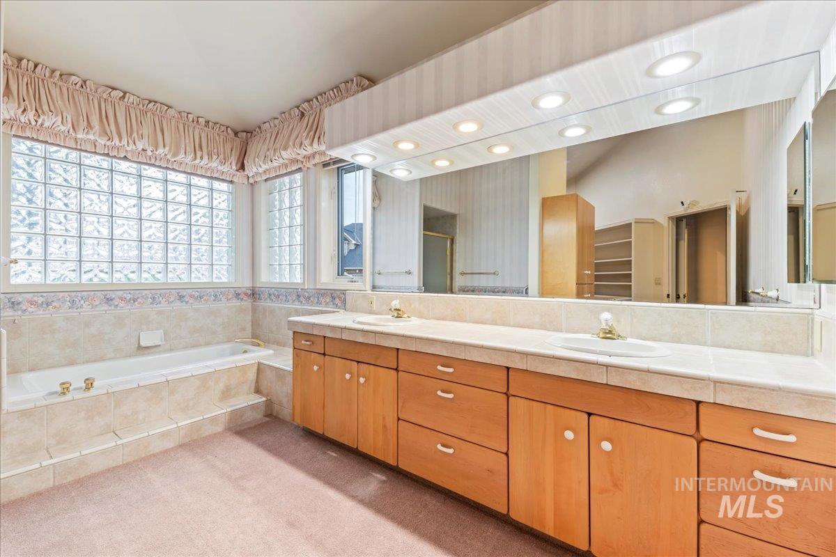 10332 W Rockwood St, Boise, Idaho 83704, 3 Bedrooms, 2.5 Bathrooms, Residential For Sale, Price $799,990, 98975888