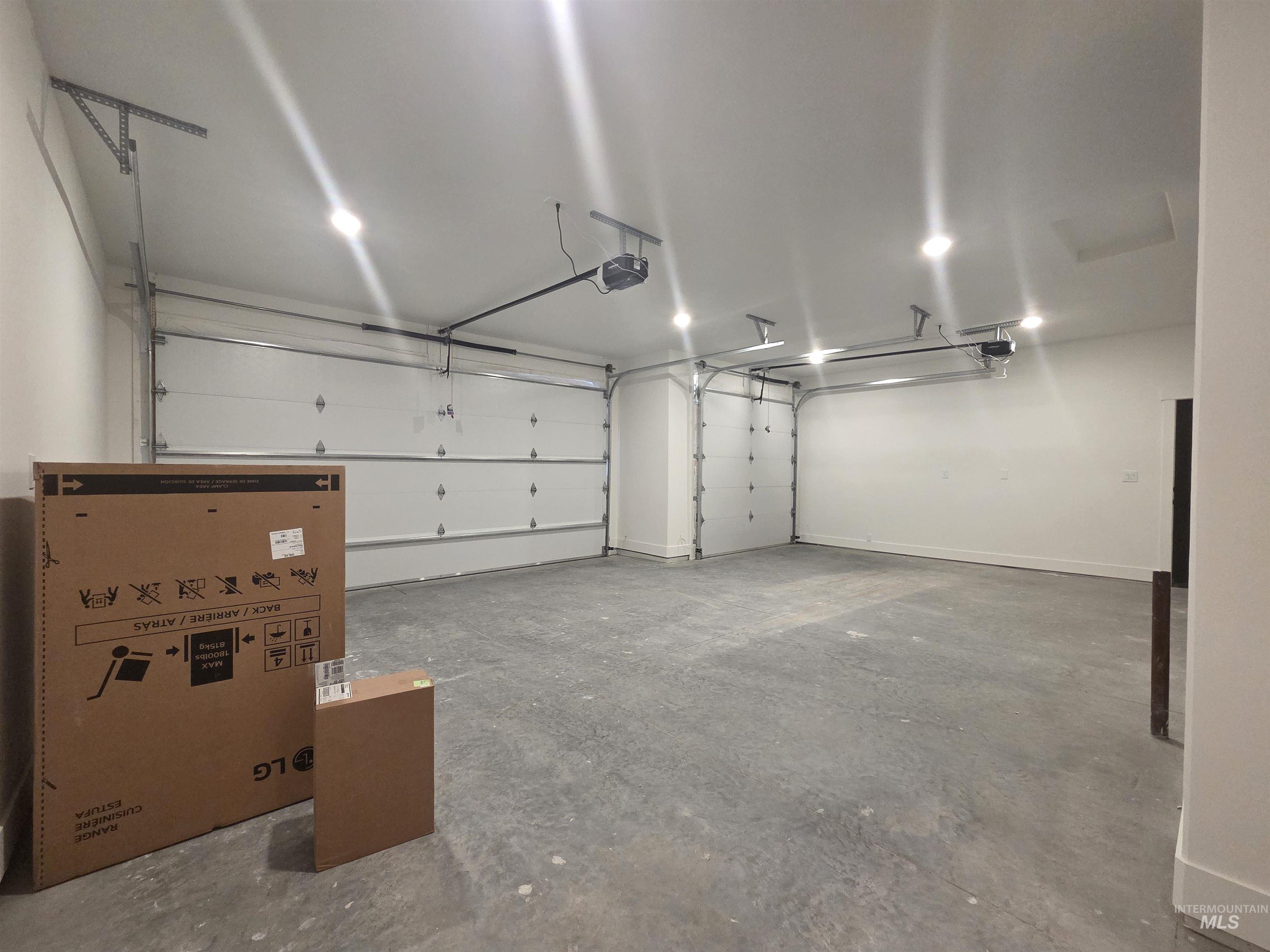 2359 Bristol Avenue, Burley, Idaho 83318, 3 Bedrooms, 2 Bathrooms, Residential For Sale, Price $346,359,MLS 98975892