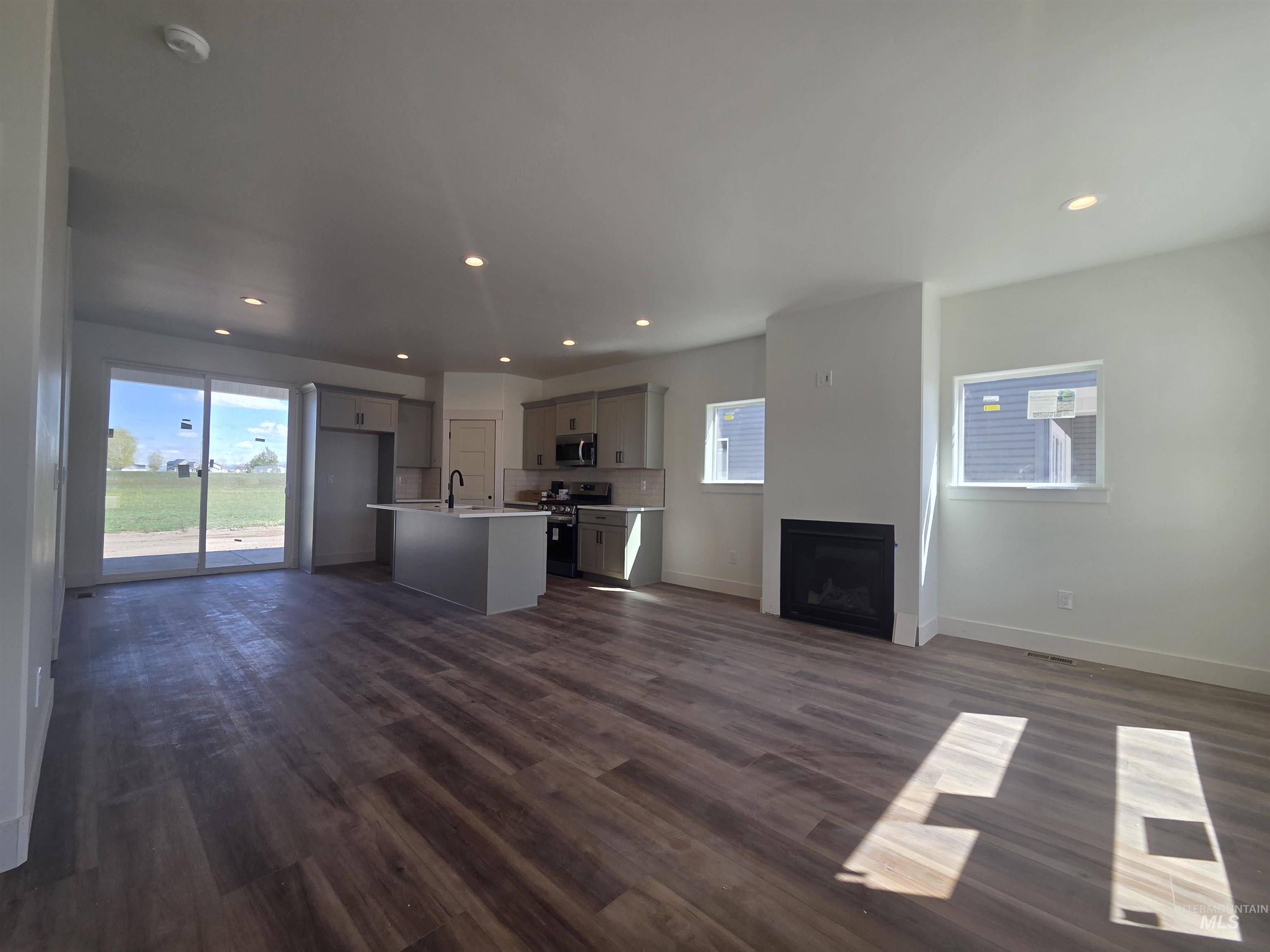 2359 Bristol Avenue, Burley, Idaho 83318, 3 Bedrooms, 2 Bathrooms, Residential For Sale, Price $346,359,MLS 98975892