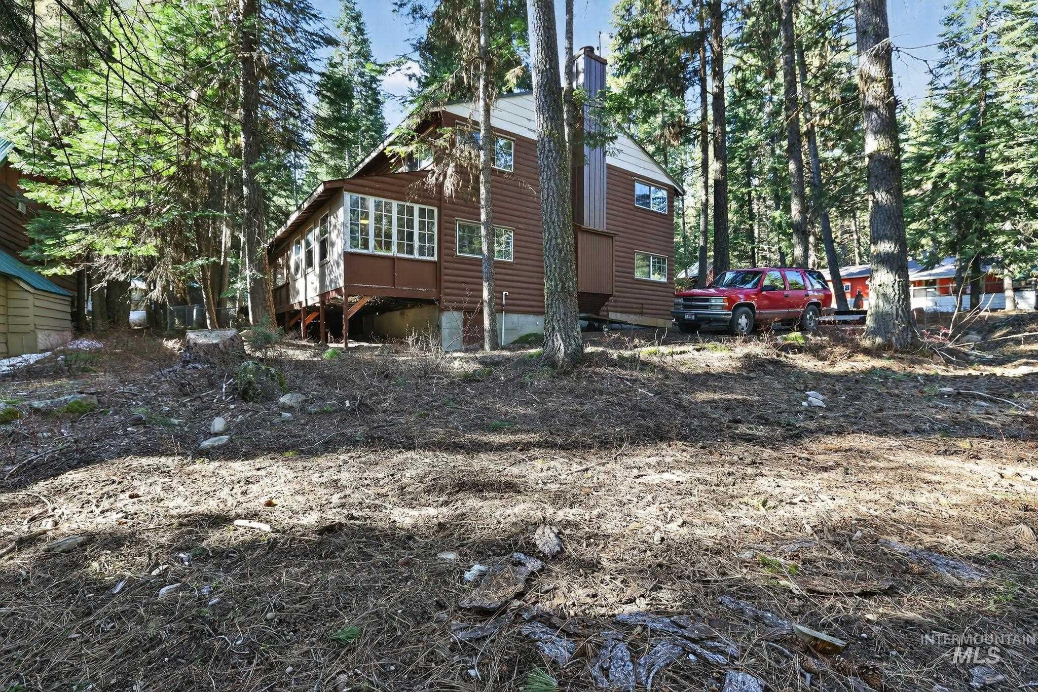 654 Bings Rd, Cascade, Idaho 83611, 3 Bedrooms, 2 Bathrooms, Residential For Sale, Price $619,000,MLS 98975896