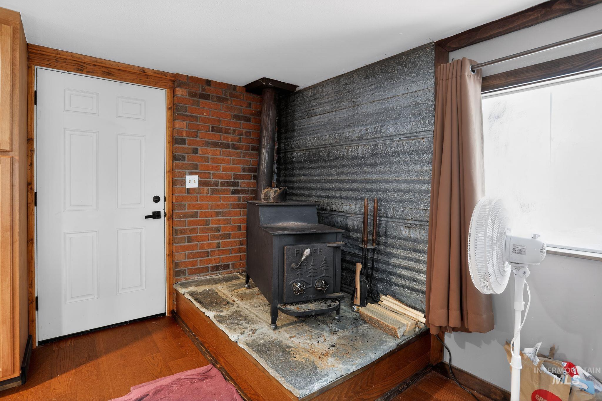 654 Bings Rd, Cascade, Idaho 83611, 3 Bedrooms, 2 Bathrooms, Residential For Sale, Price $649,000, 98975896