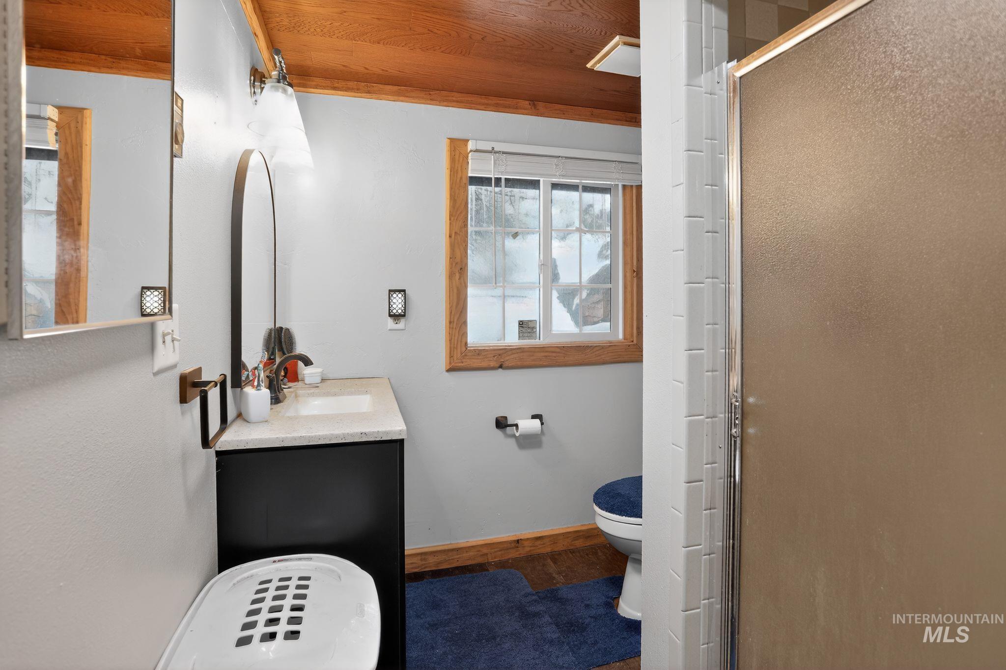 654 Bings Rd, Cascade, Idaho 83611, 3 Bedrooms, 2 Bathrooms, Residential For Sale, Price $649,000, 98975896