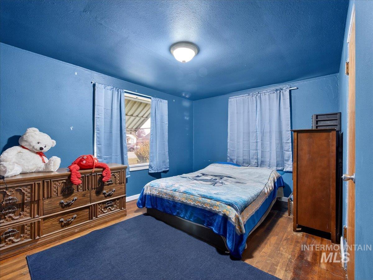 512 S Hayes Ave, Emmett, Idaho 83617, 2 Bedrooms, 1 Bathroom, Residential For Sale, Price $285,000, 98975897