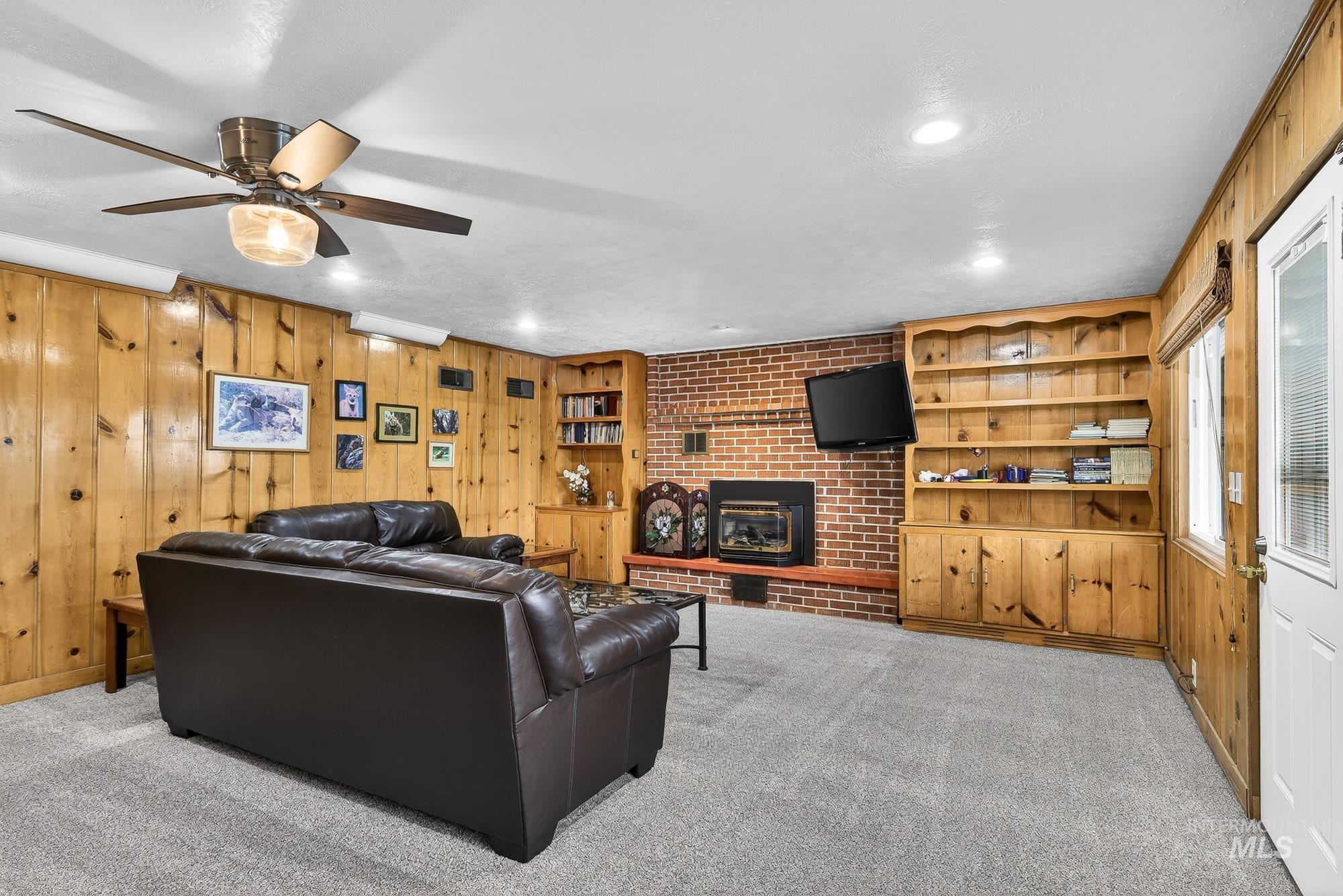 313 Sunrise Dr., Payette, Idaho 83661, 5 Bedrooms, 2 Bathrooms, Residential For Sale, Price $659,900, 98975901