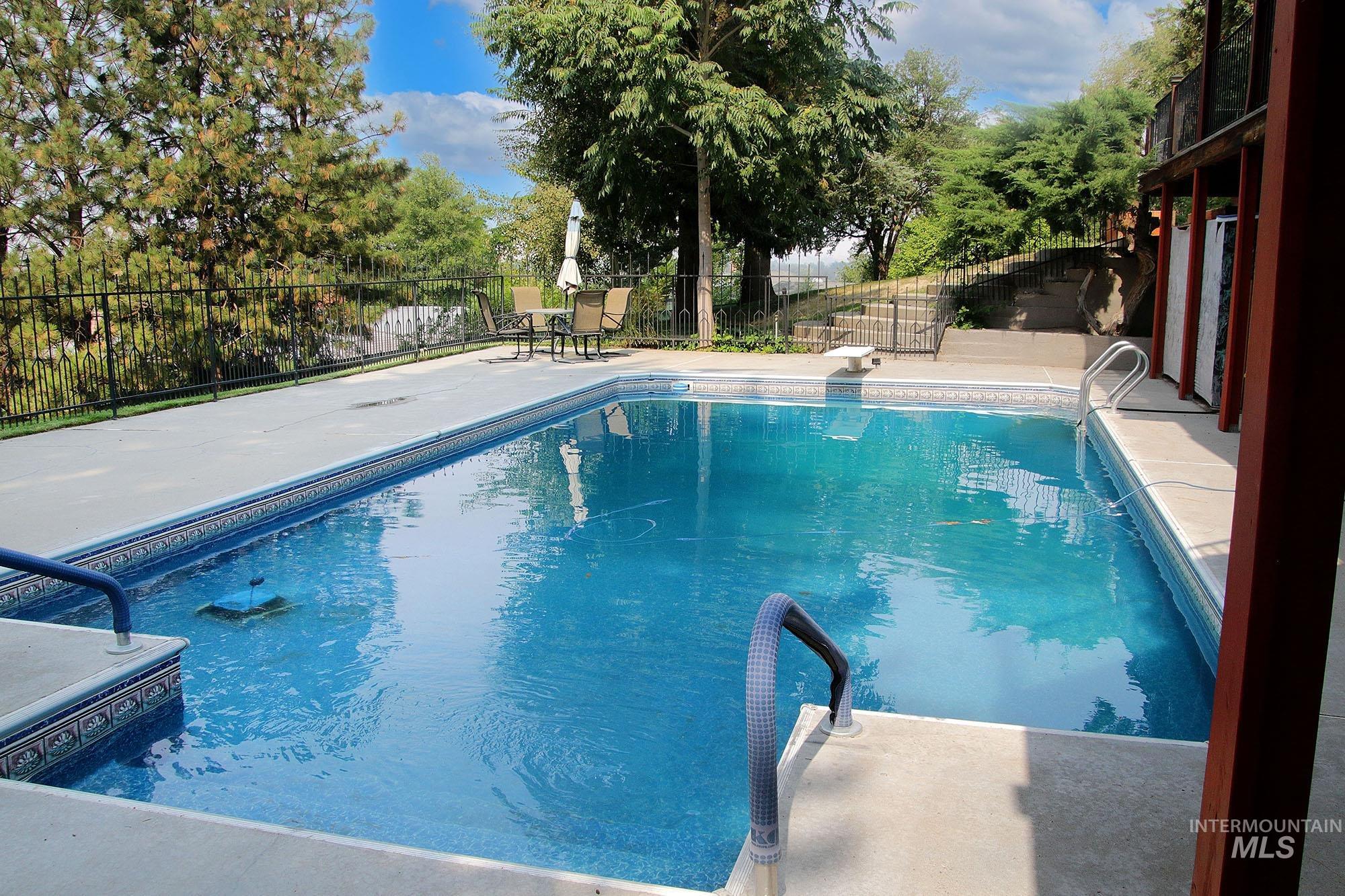 313 Sunrise Dr., Payette, Idaho 83661, 5 Bedrooms, 2 Bathrooms, Residential For Sale, Price $639,900,MLS 98975901