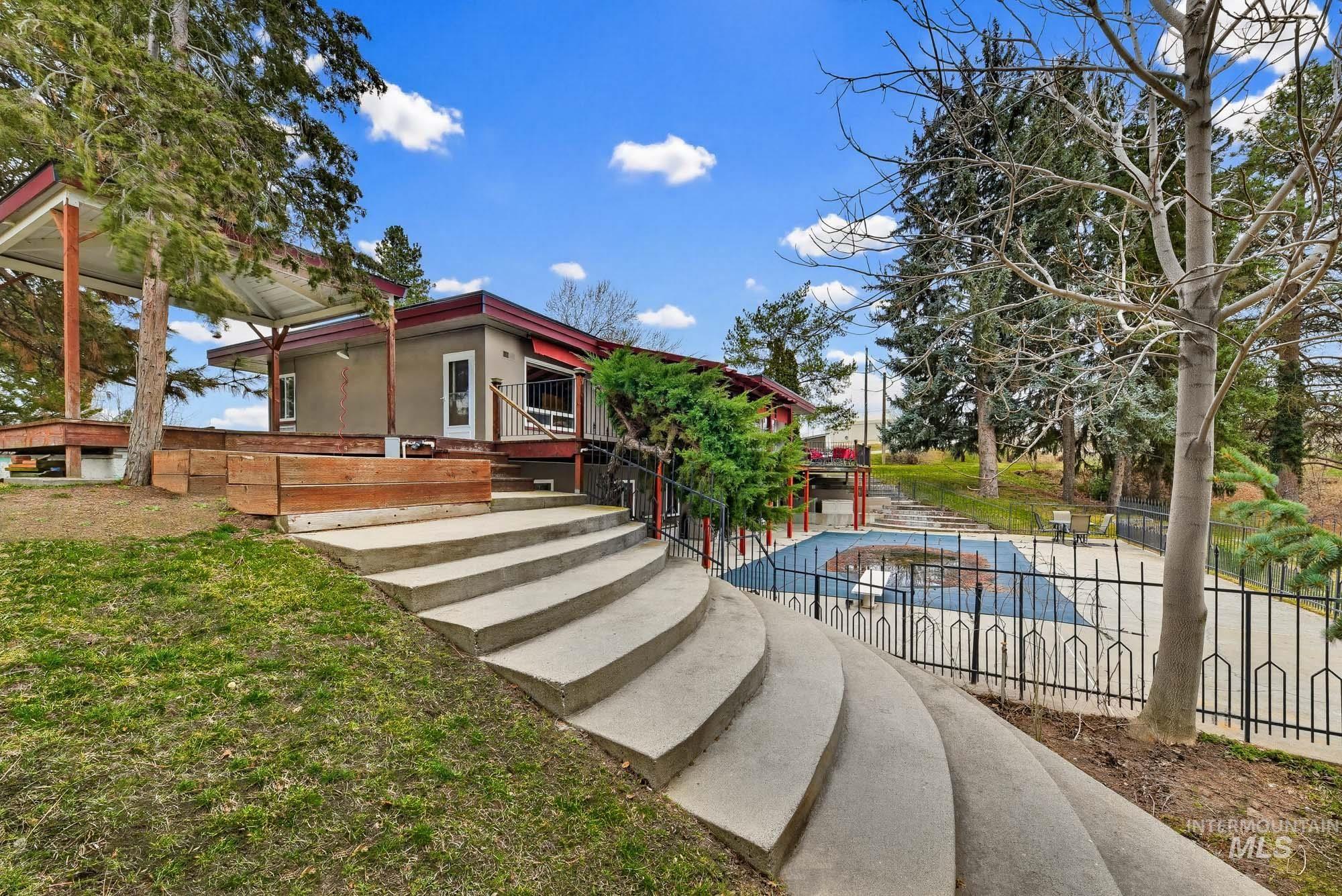 313 Sunrise Dr., Payette, Idaho 83661, 5 Bedrooms, 2 Bathrooms, Residential For Sale, Price $639,900,MLS 98975901