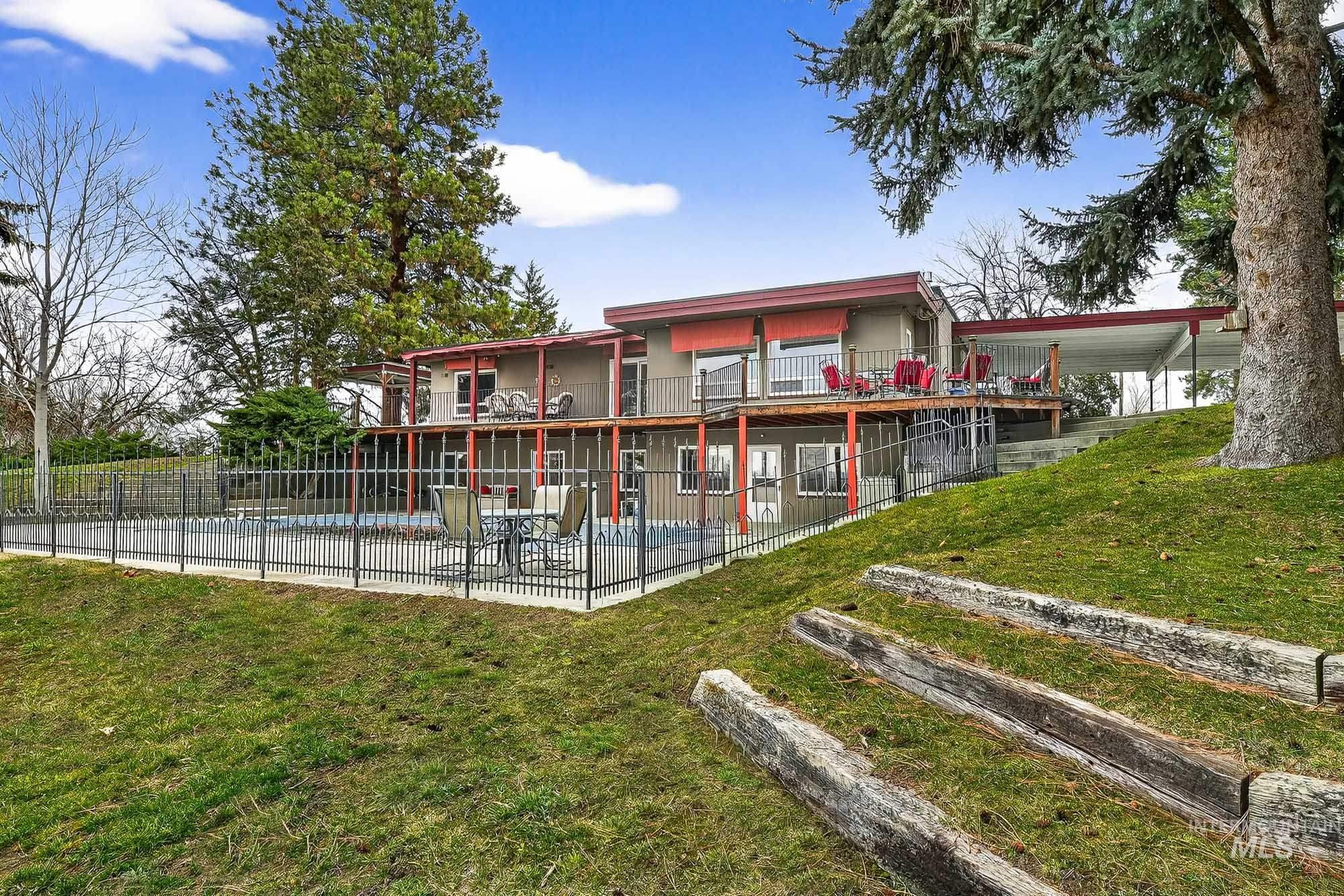 313 Sunrise Dr., Payette, Idaho 83661, 5 Bedrooms, 2 Bathrooms, Residential For Sale, Price $639,900,MLS 98975901