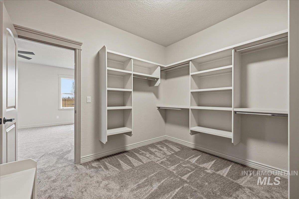 7800 W Flathead Lake St, Eagle, Idaho 83616, 4 Bedrooms, 2.5 Bathrooms, Residential For Sale, Price $899,900,MLS 98975905