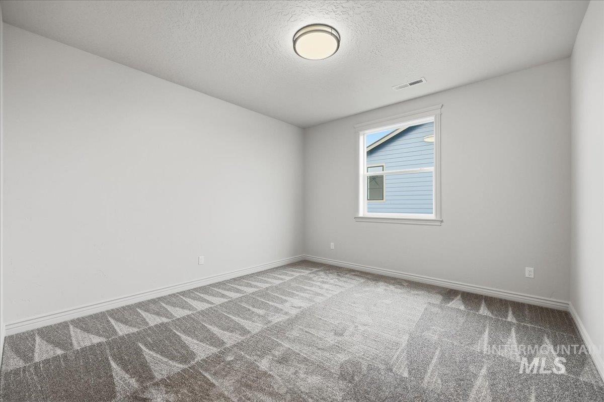 7800 W Flathead Lake St, Eagle, Idaho 83616, 4 Bedrooms, 2.5 Bathrooms, Residential For Sale, Price $899,900,MLS 98975905